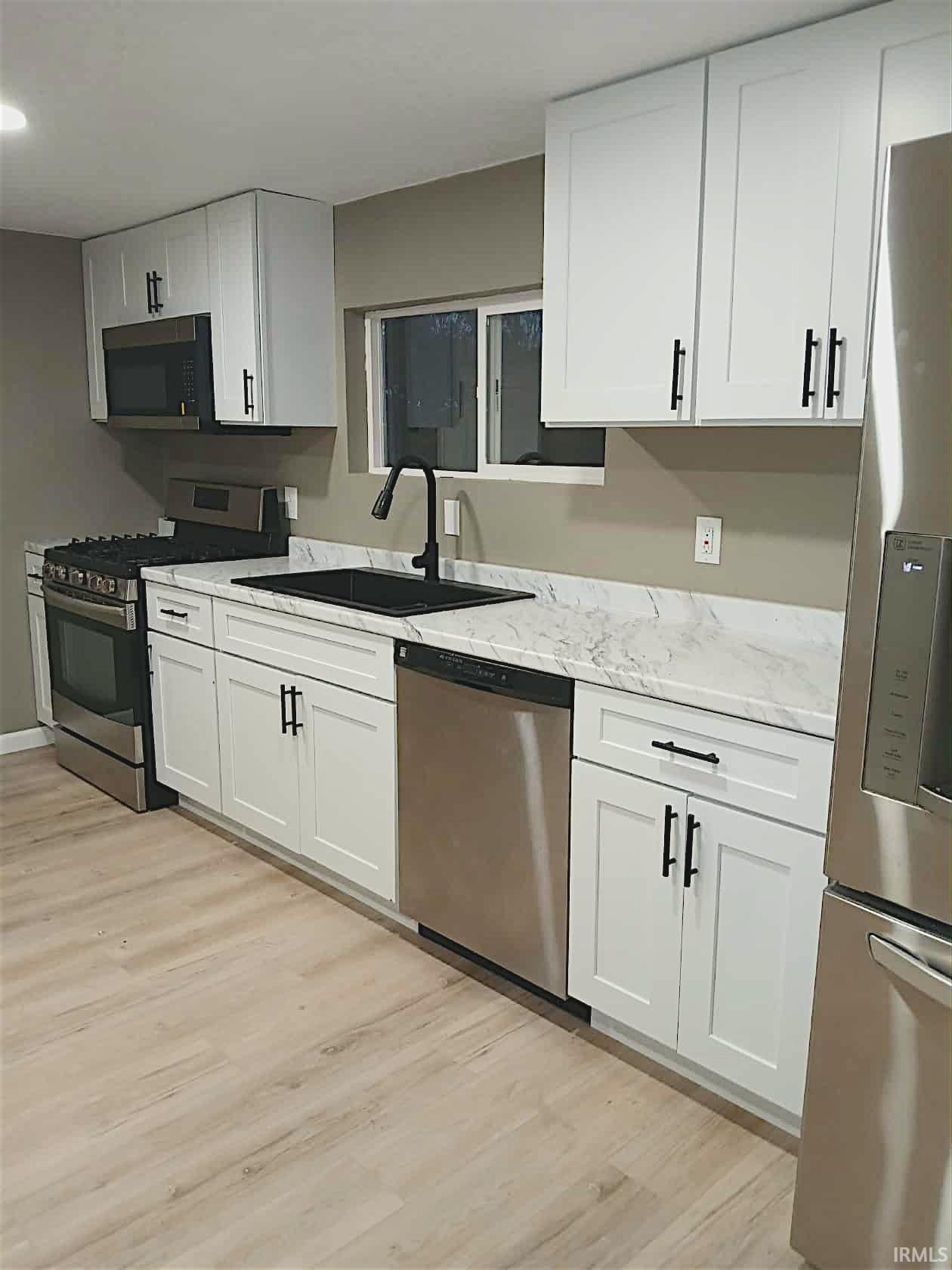 Photo 2 of 2564 S Lima Road