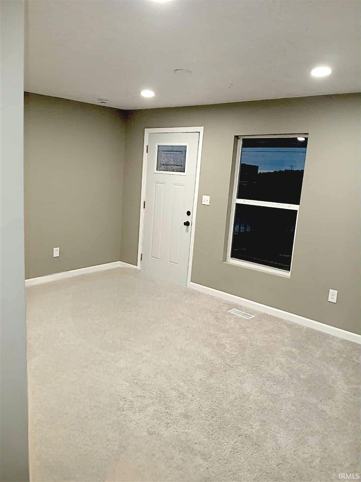 Photo 4 of 2564 S Lima Road