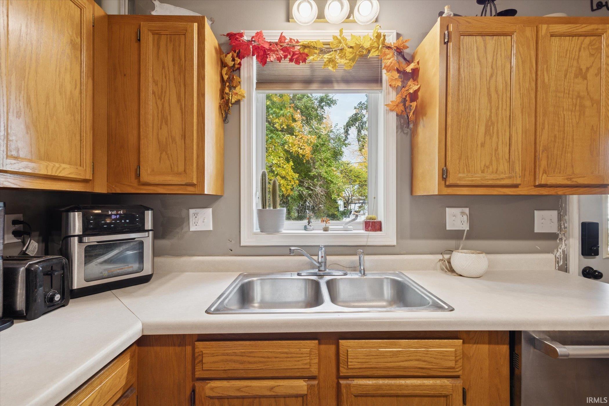 Photo 14 of 903 E Center Street