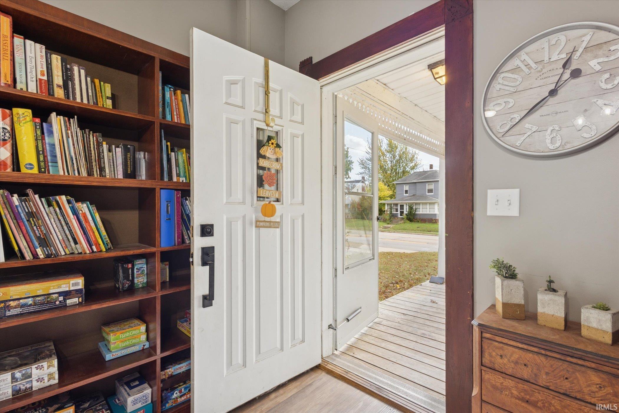 Photo 3 of 903 E Center Street