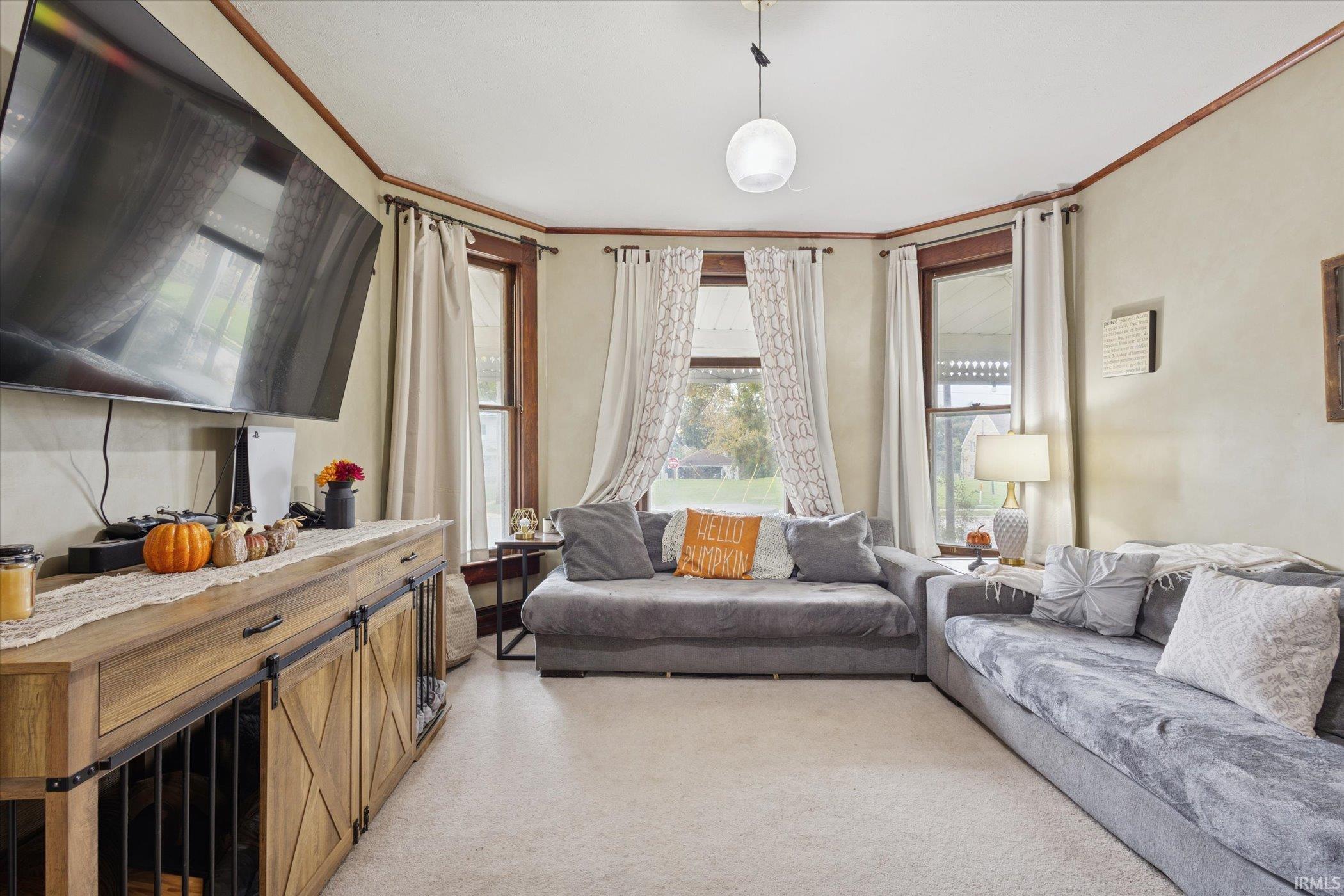 Photo 5 of 903 E Center Street