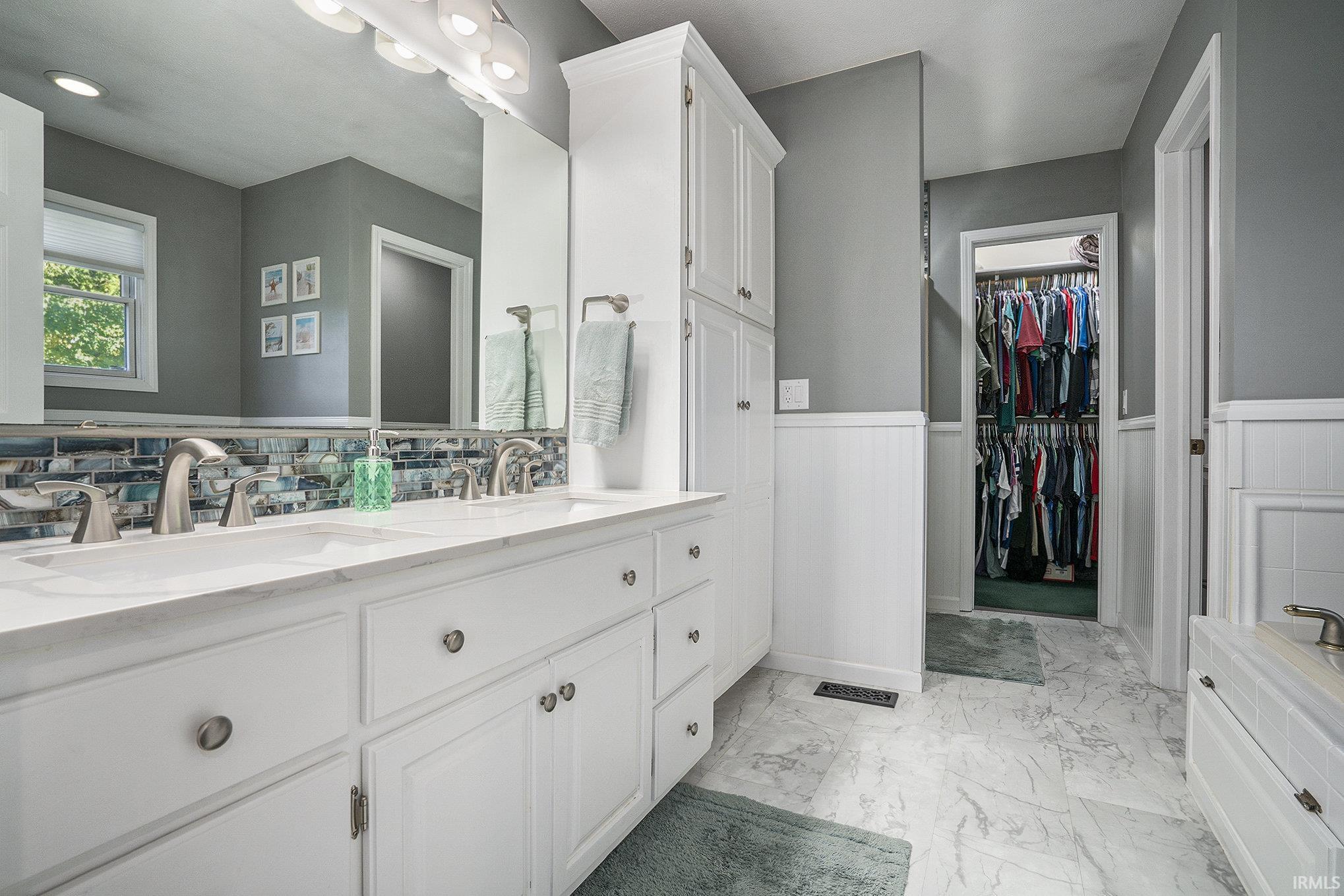 Photo 11 of 18806 Wilson Drive