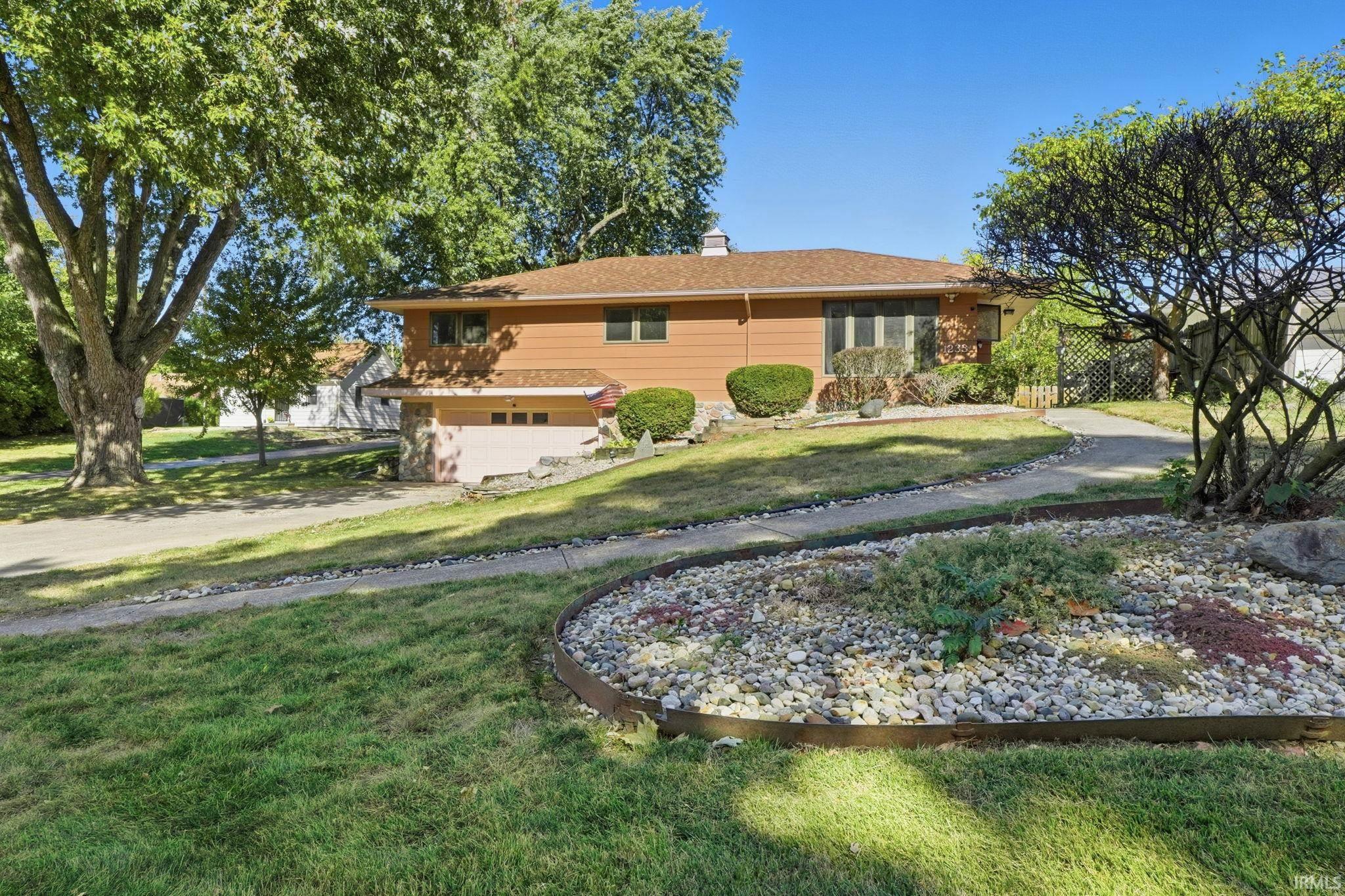 Photo 1 of 1233 Kenwood Ave