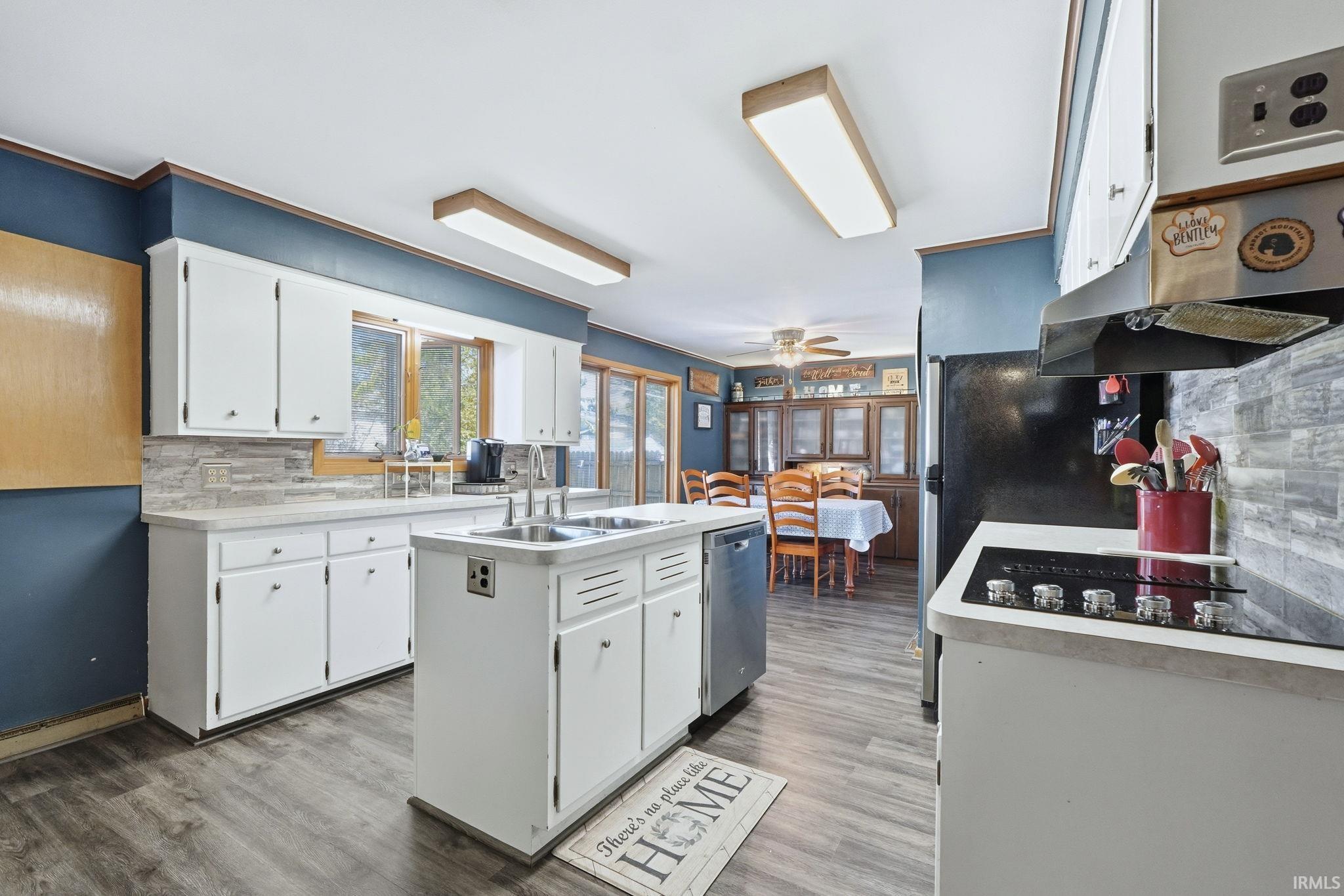 Photo 12 of 1233 Kenwood Ave