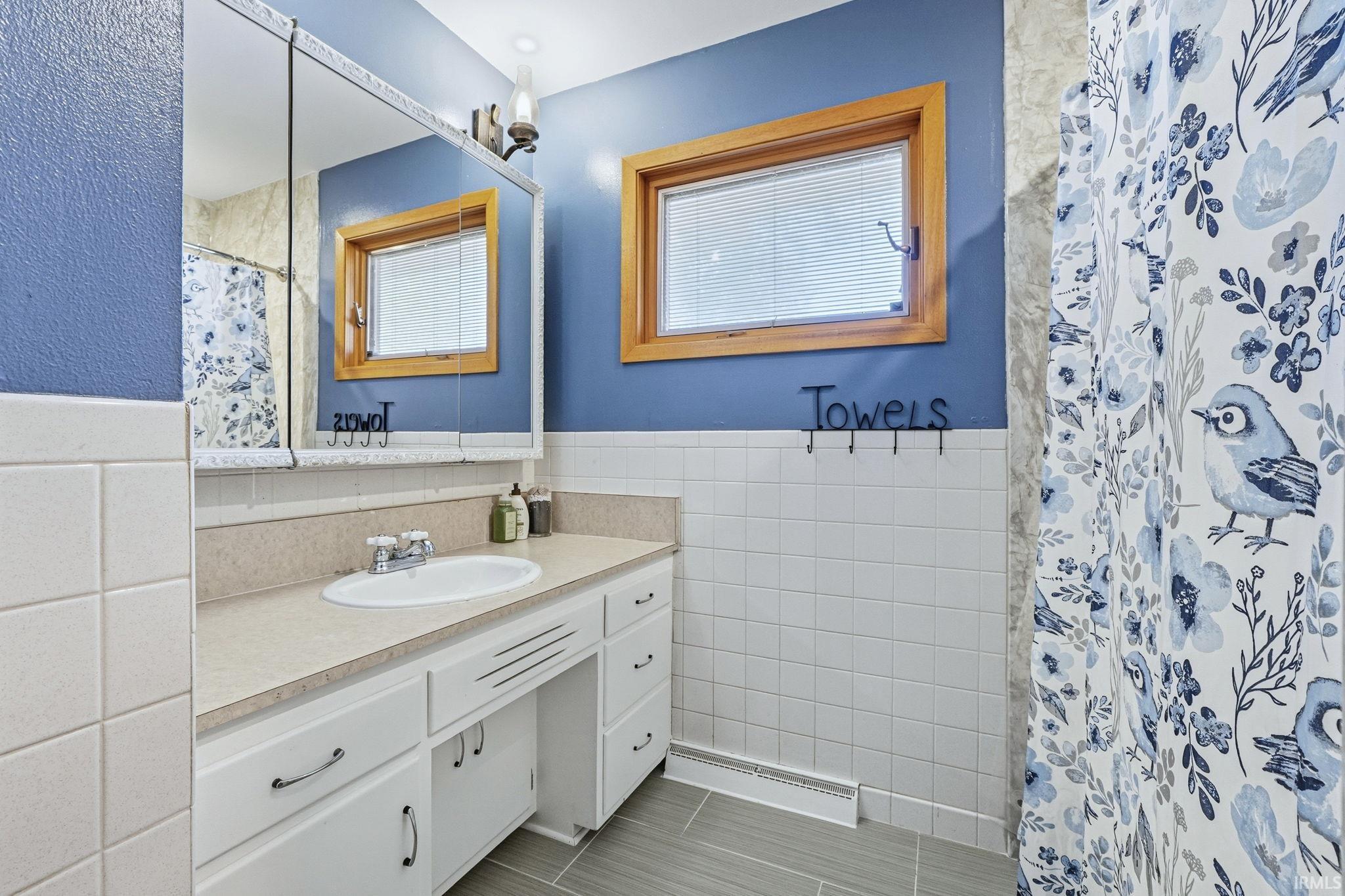 Photo 21 of 1233 Kenwood Ave