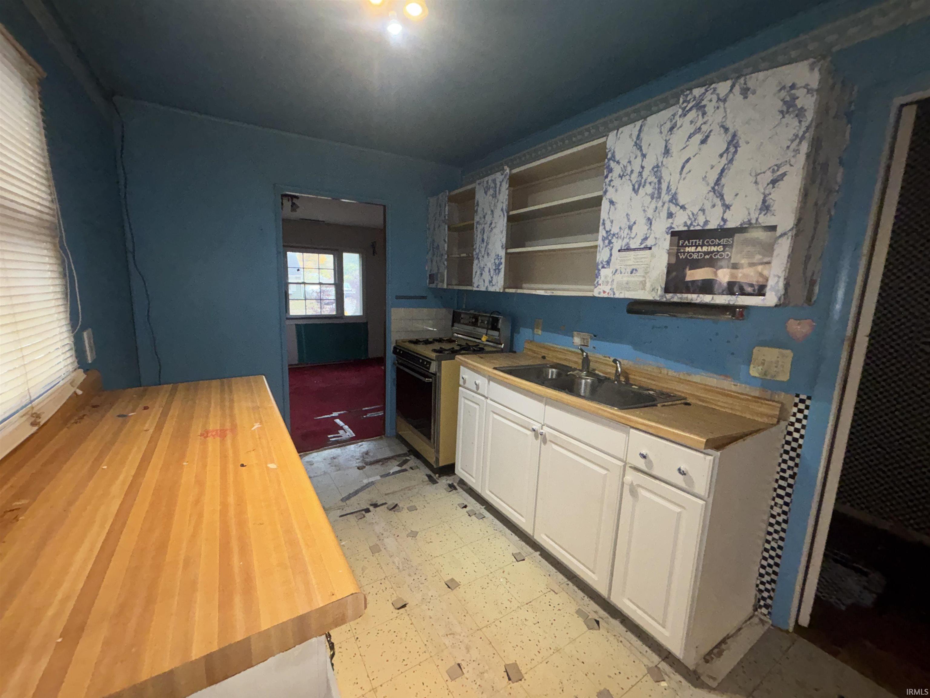 Homes for sale in Fort Wayne, IN | 4841 Bowser Ave, Fort Wayne, IN 46806 | MLS# 202542883