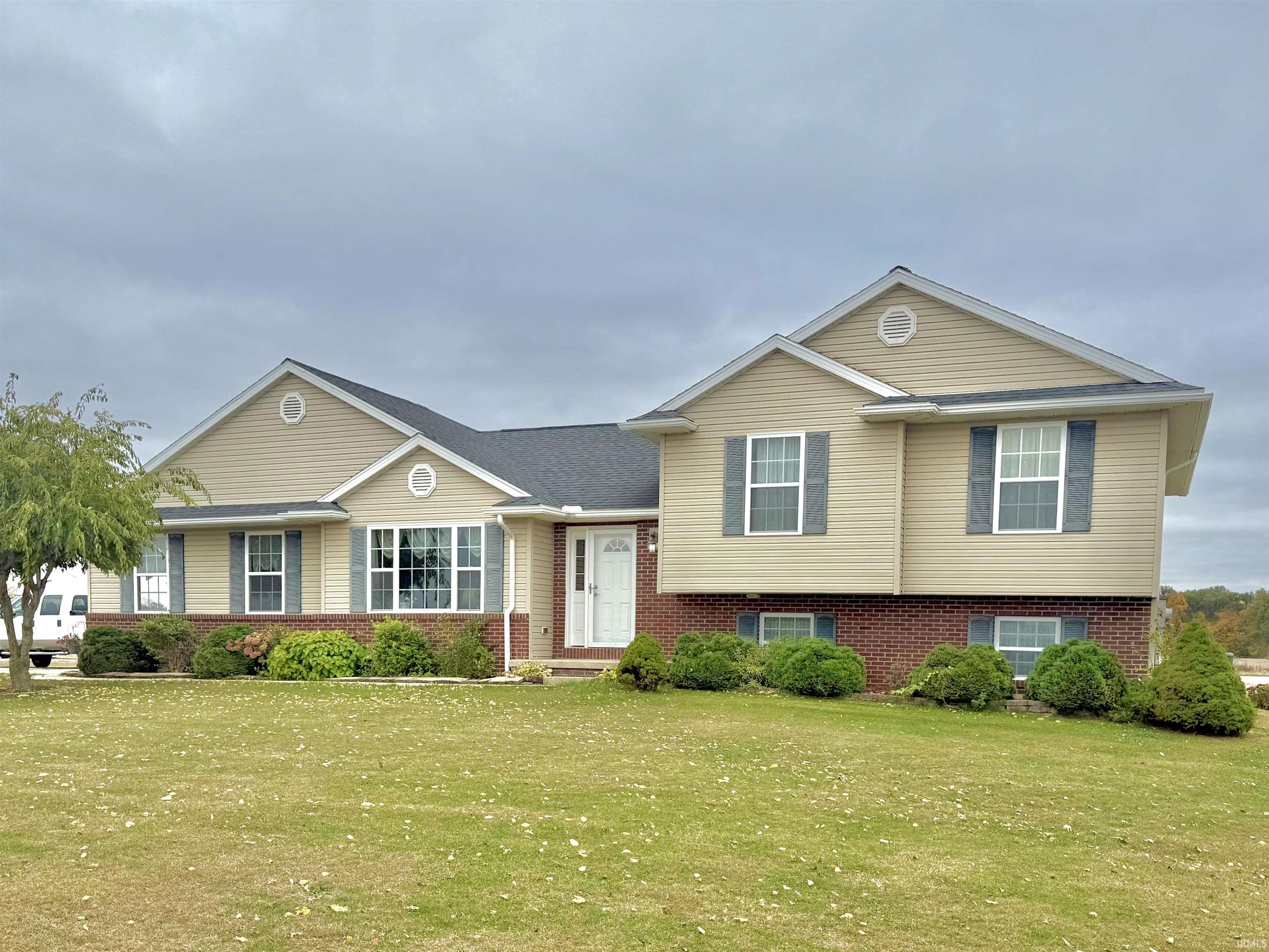 Homes for sale in Hartford City, IN | 2578 W Sr 18, Hartford City, IN 47348 | MLS# 202542891