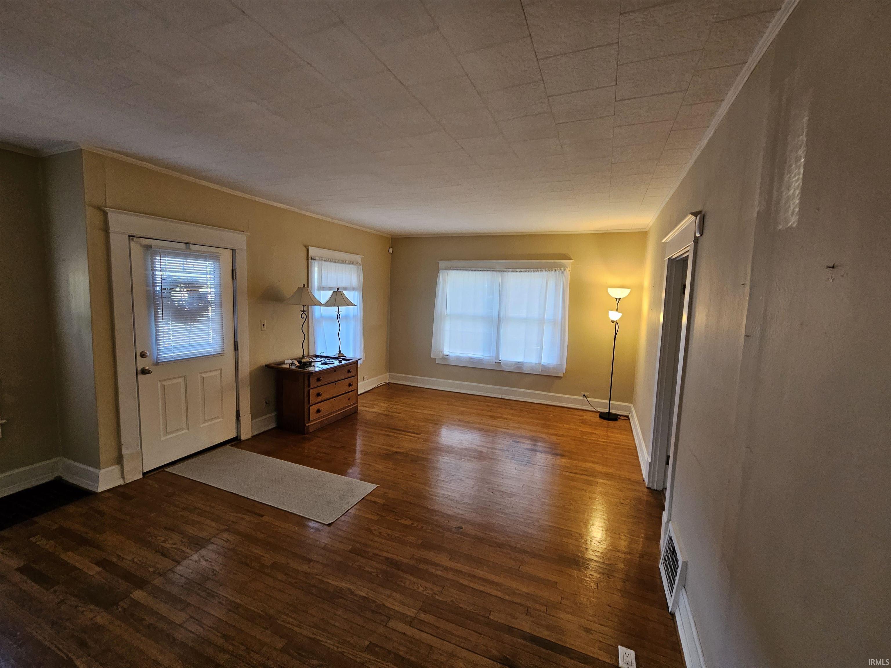 Homes for sale in Vincennes, IN | 1151 E St Clair St, Vincennes, IN 47591 | MLS# 202542906