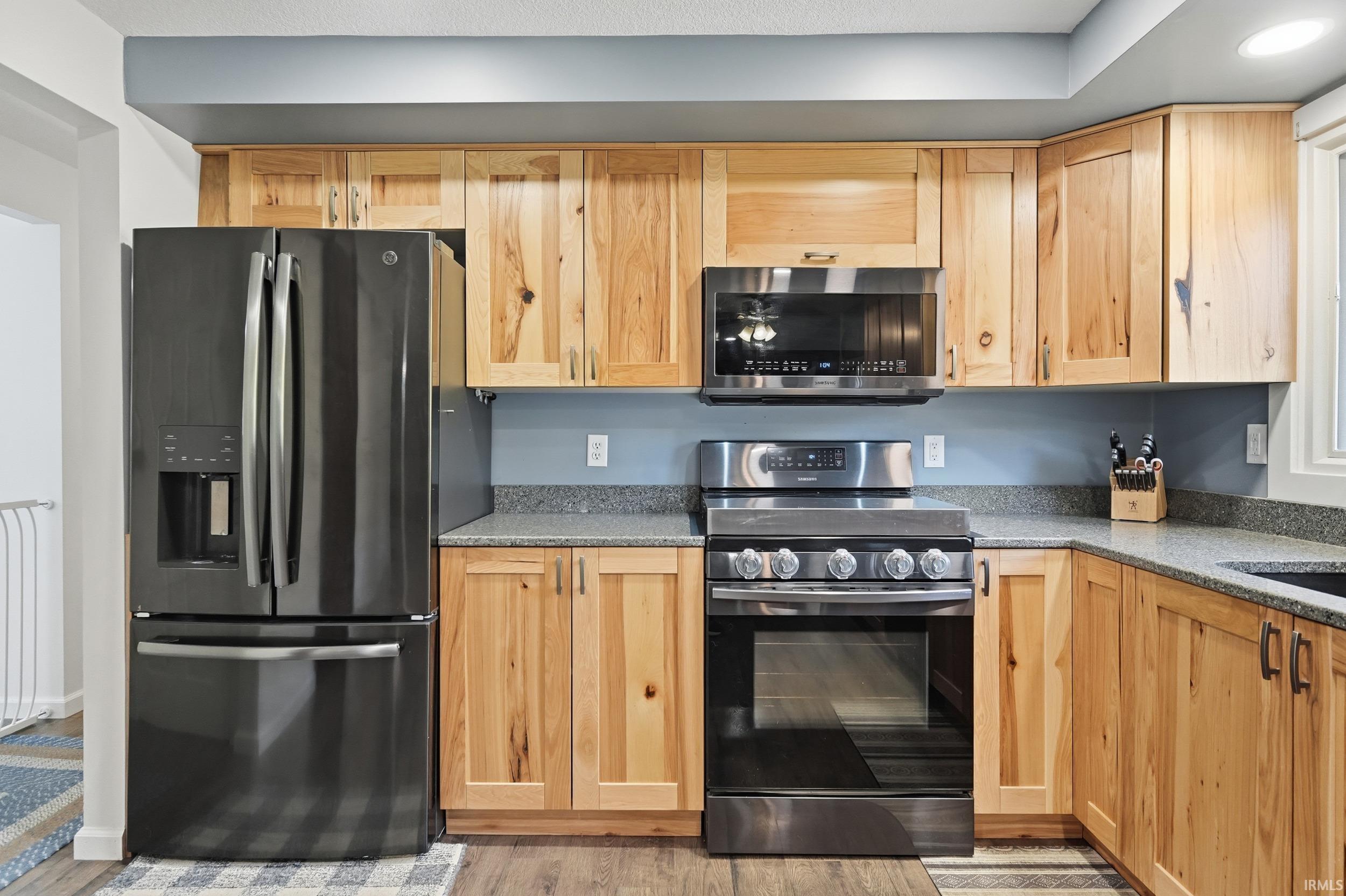 Photo 6 of 105 Bridgeton Court