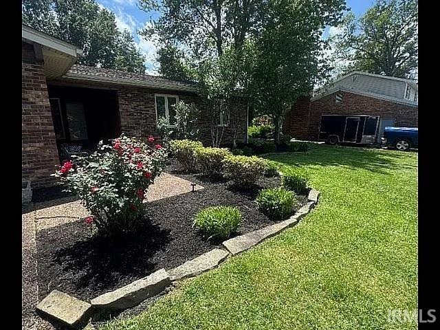 Homes for sale in Newburgh, IN | 7811 Ridgemont Dr, Newburgh, IN 47630 | MLS# 202542939