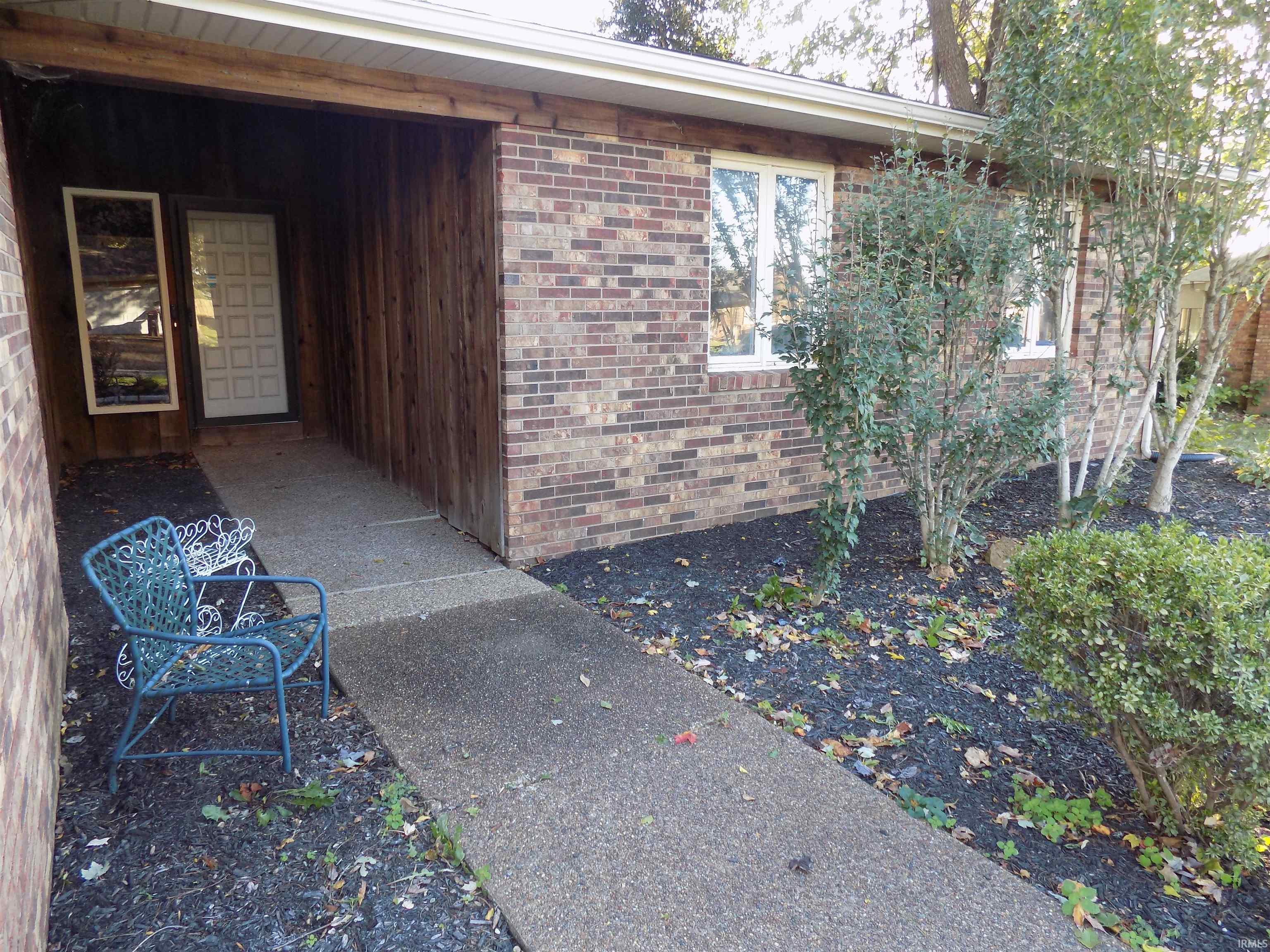 Homes for sale in Newburgh, IN | 7811 Ridgemont Dr, Newburgh, IN 47630 | MLS# 202542939