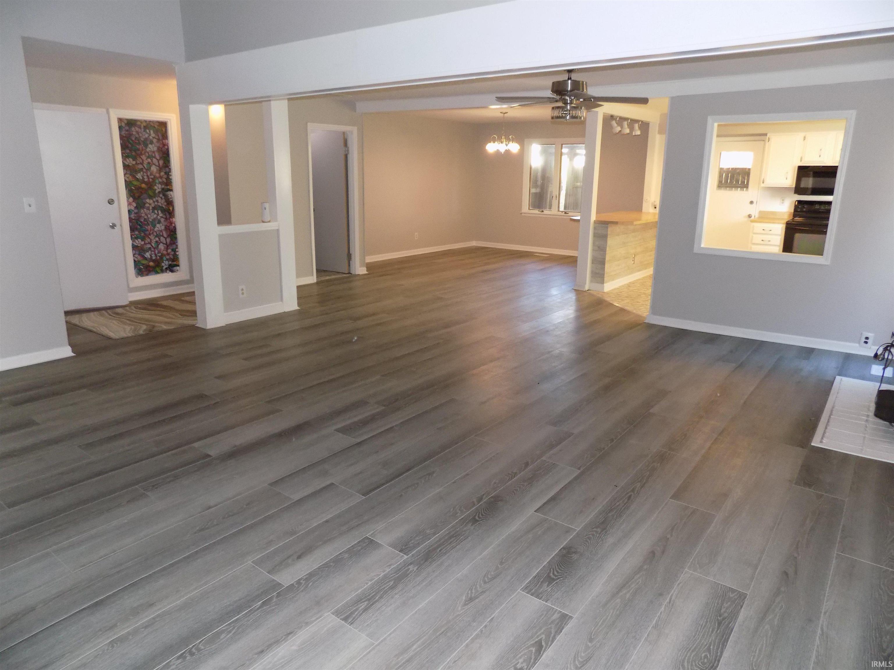 Homes for sale in Newburgh, IN | 7811 Ridgemont Dr, Newburgh, IN 47630 | MLS# 202542939