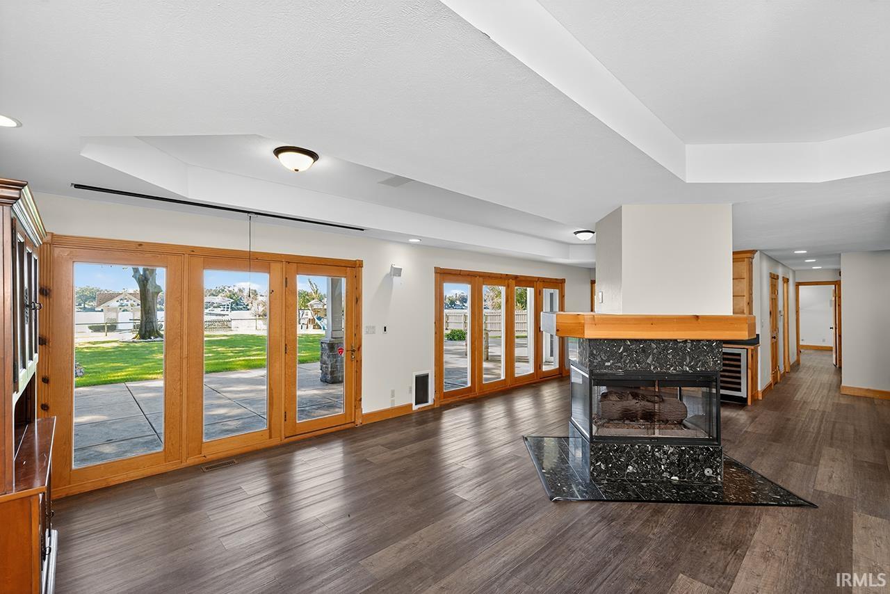 Photo 19 of 3125 Greenleaf Boulevard