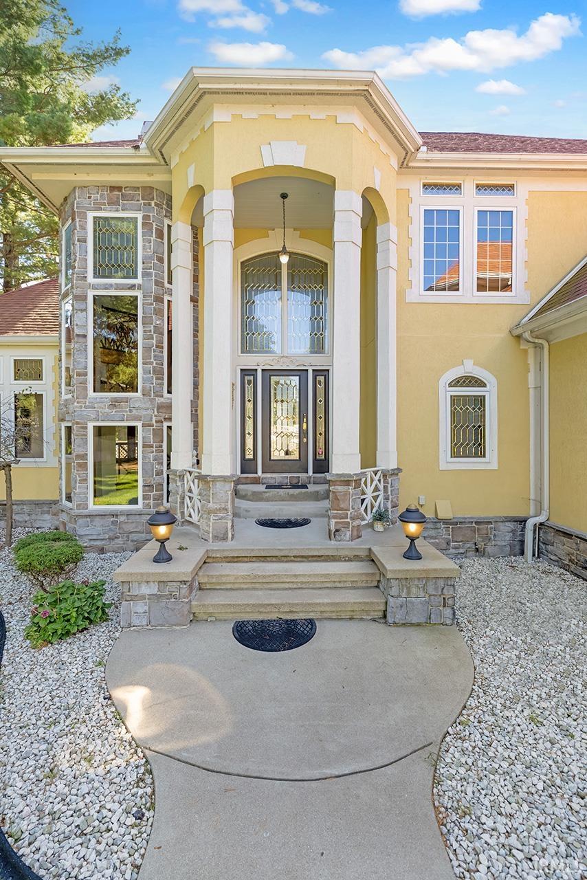 Photo 2 of 3125 Greenleaf Boulevard