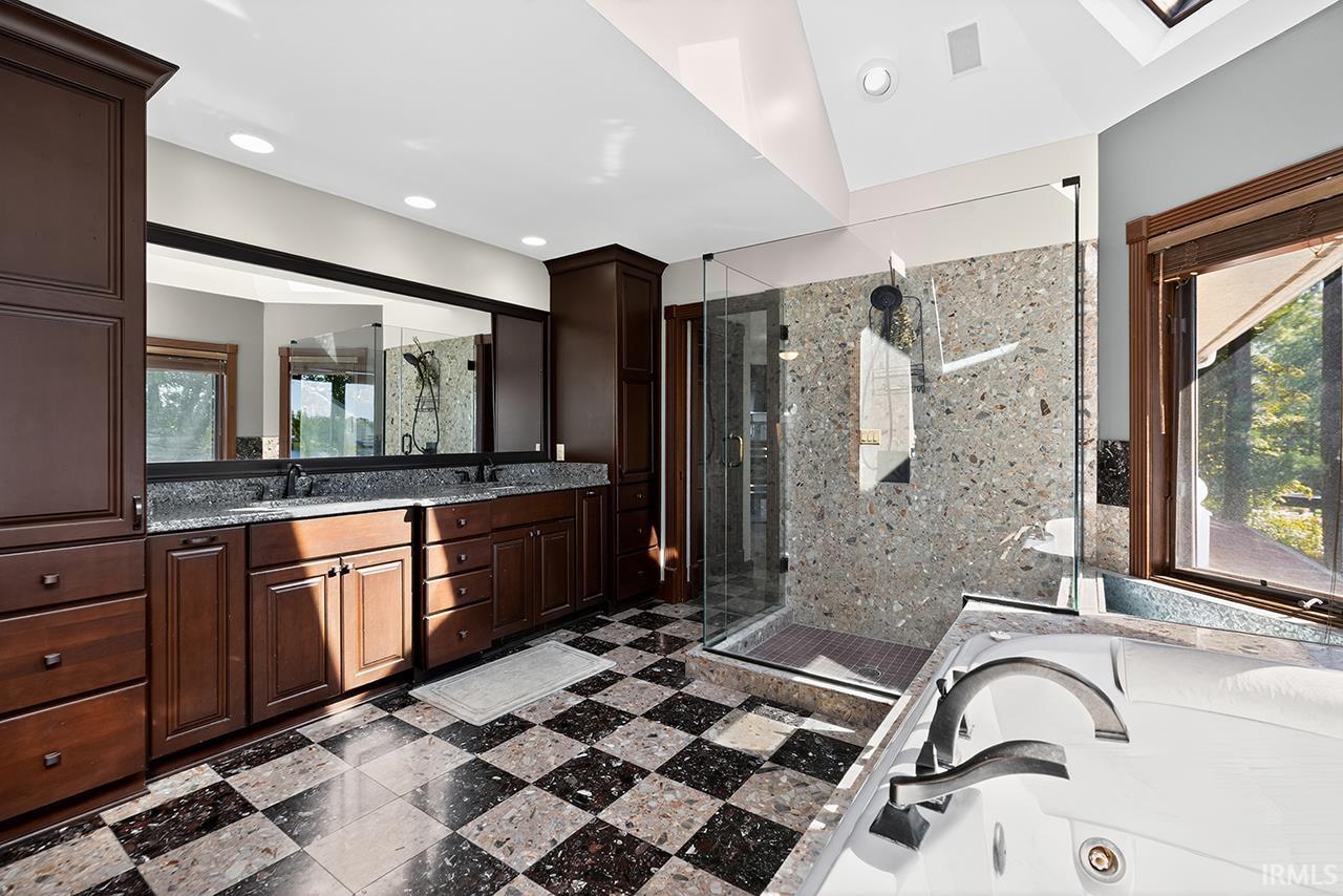 Photo 21 of 3125 Greenleaf Boulevard