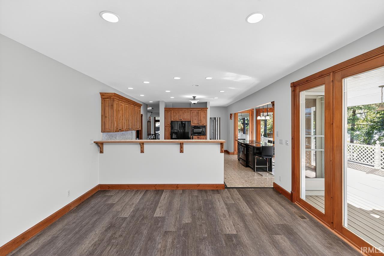 Photo 24 of 3125 Greenleaf Boulevard