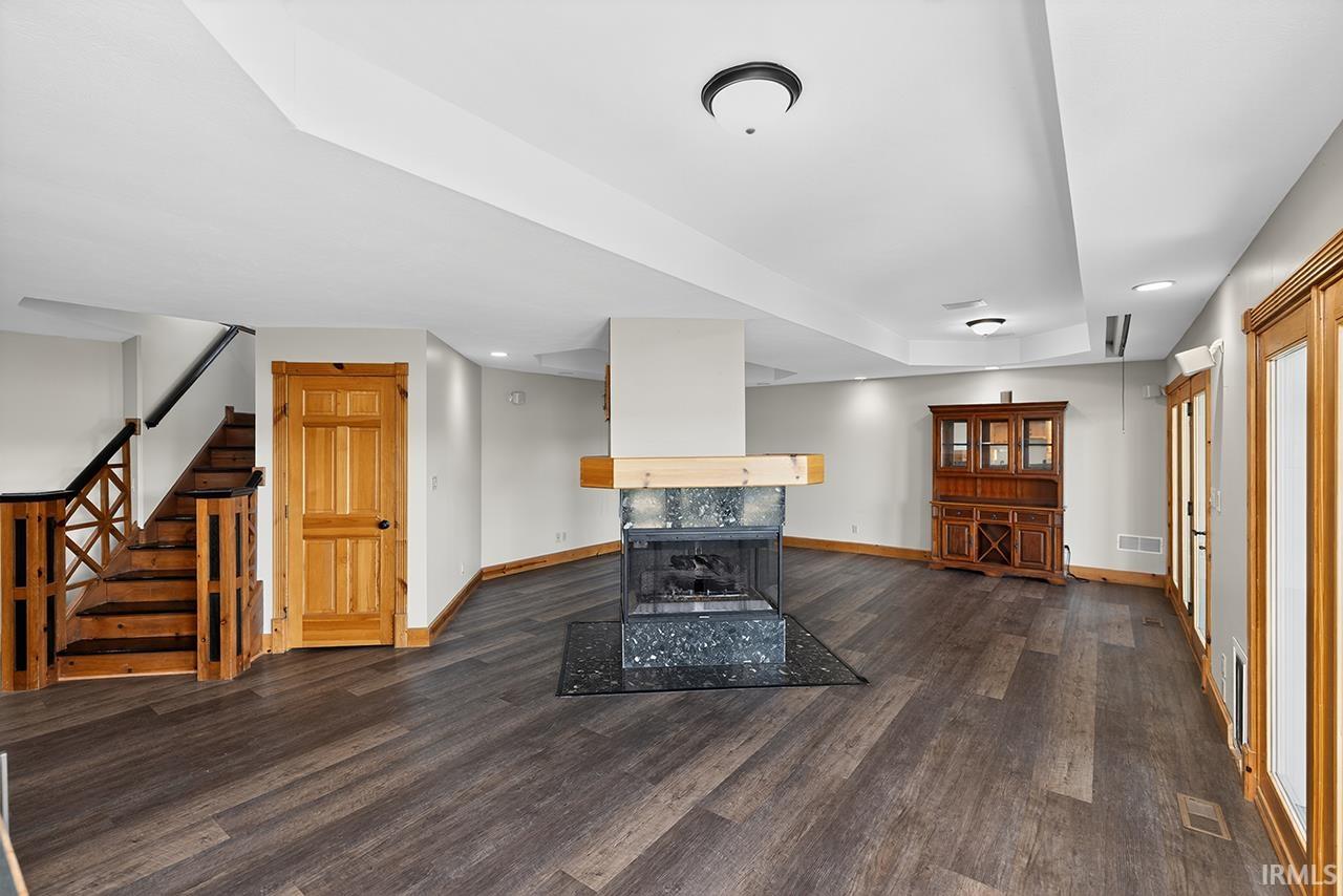 Photo 27 of 3125 Greenleaf Boulevard