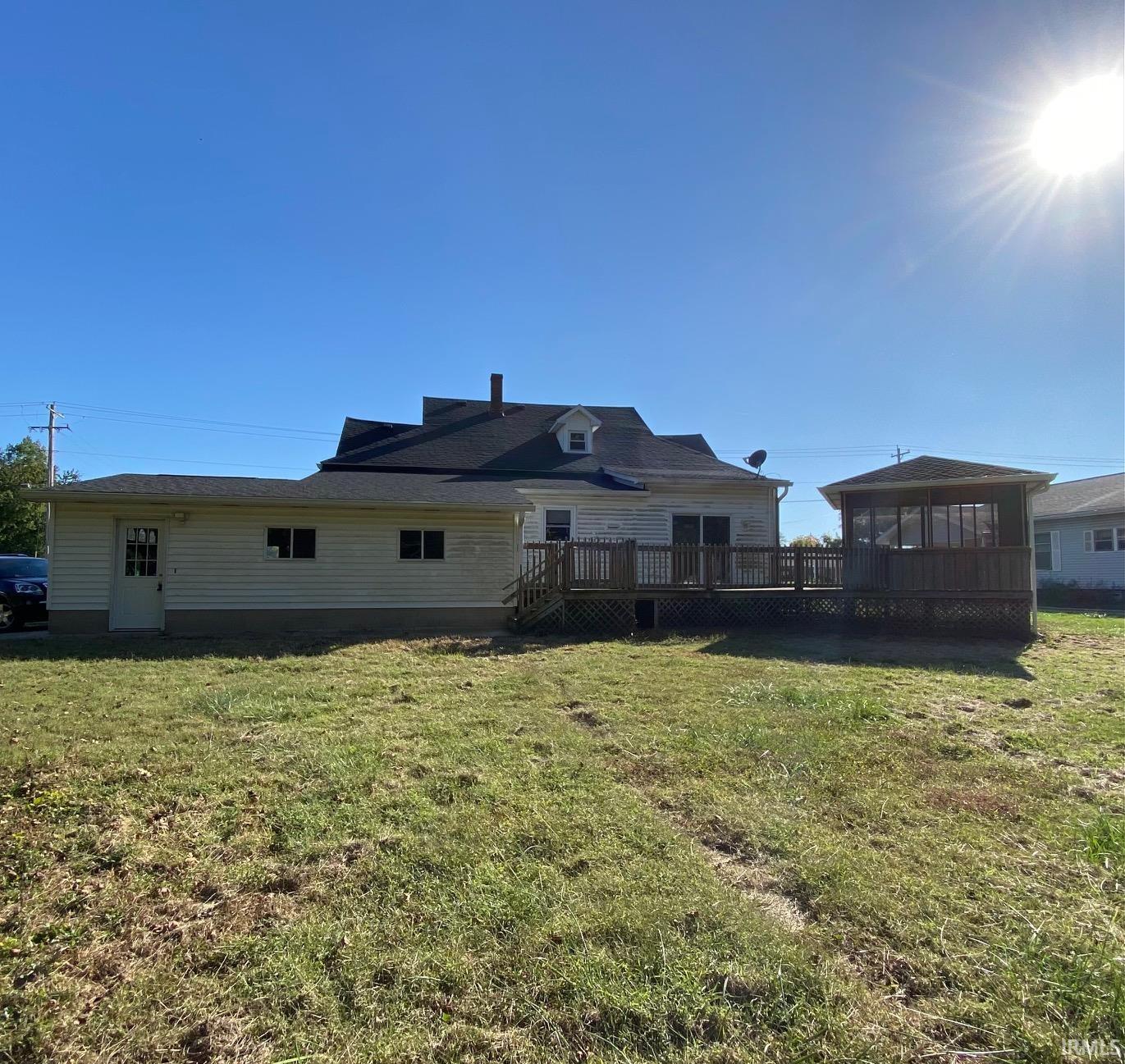 Homes for sale in Petersburg, IN | 304 W Pike Ave, Petersburg, IN 47567 | MLS# 202542945