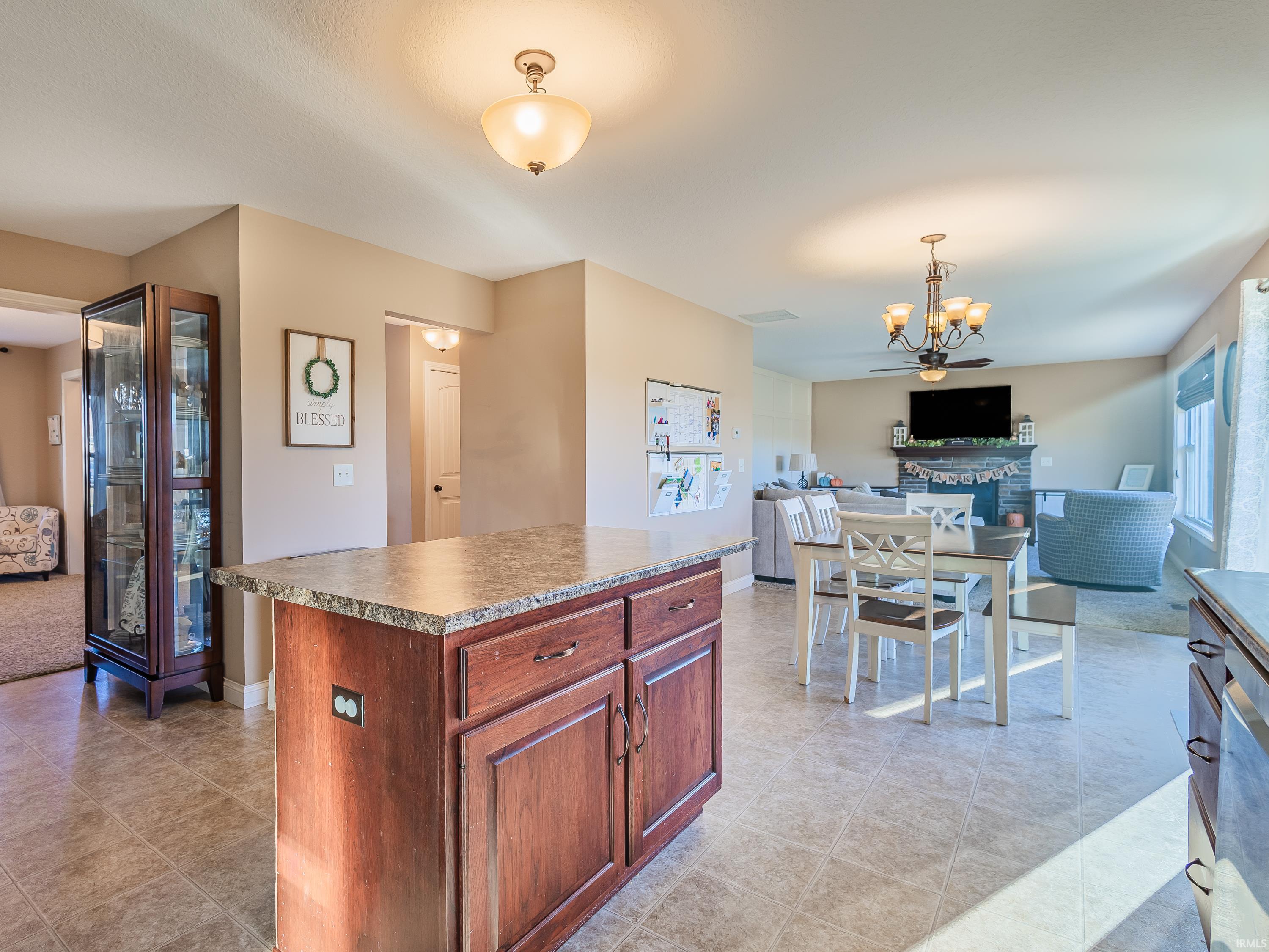 Photo 4 of 1365 Gateway Trail