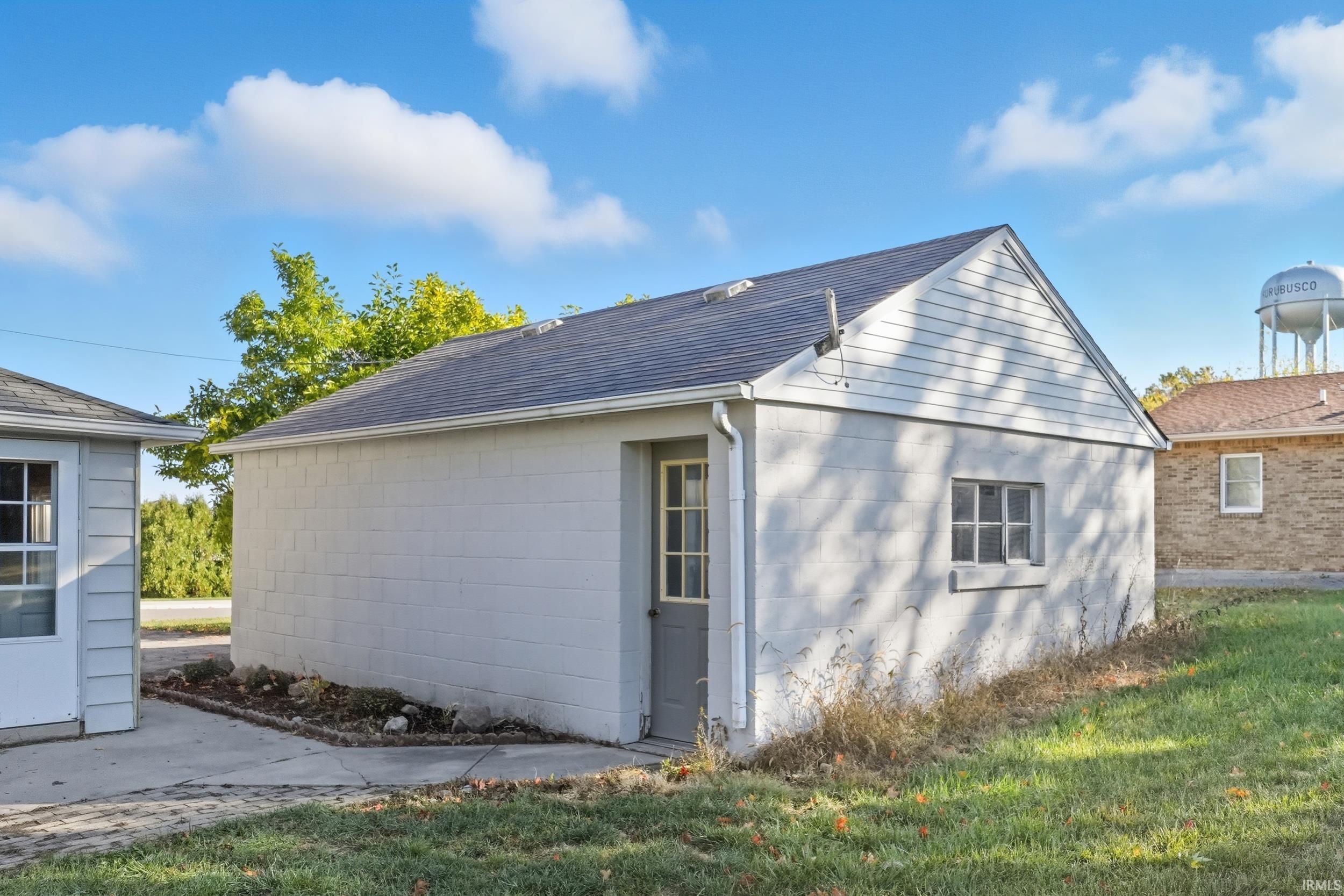 Photo 34 of 218 Clingerman Avenue