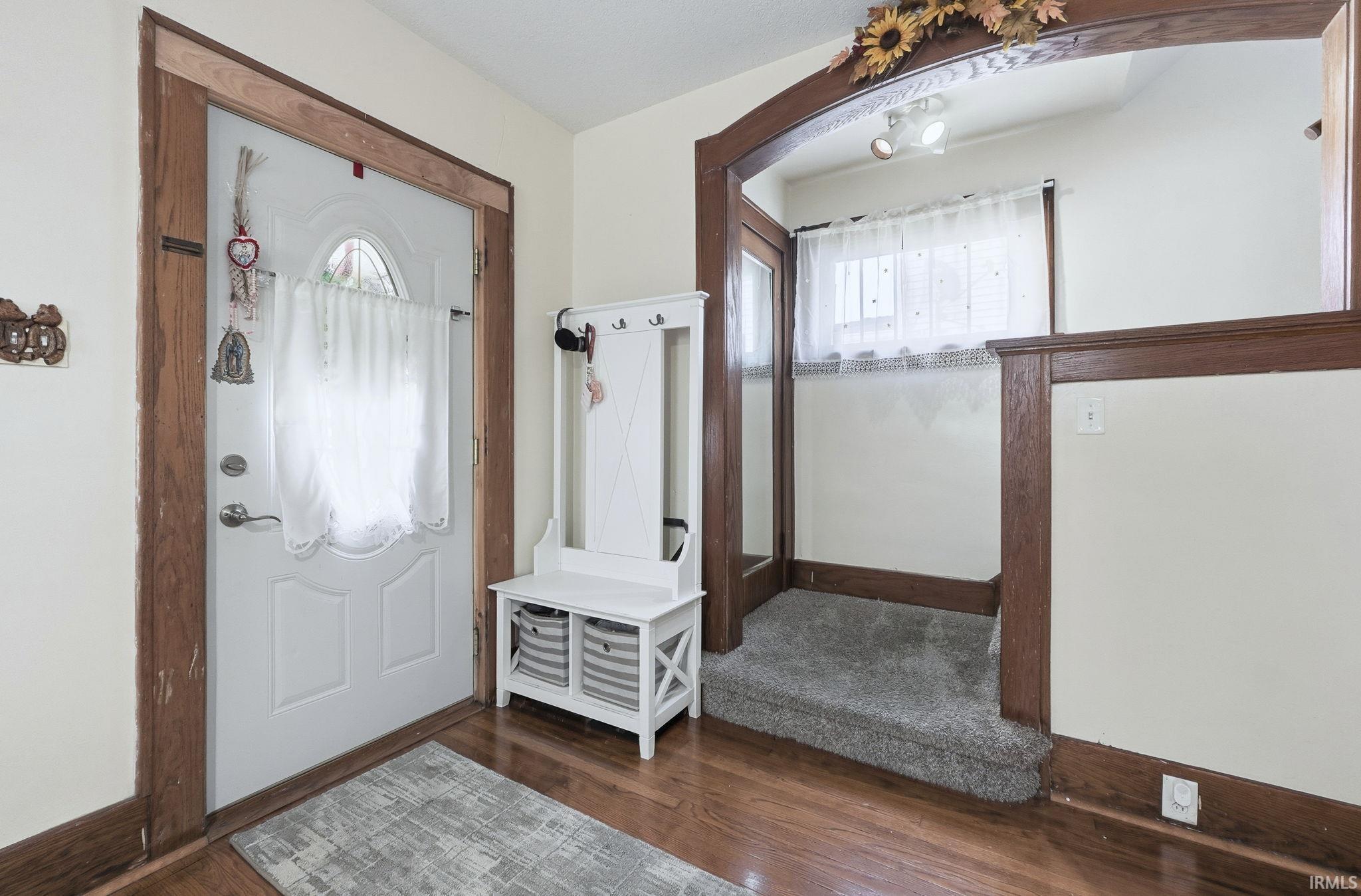 Photo 5 of 326 Lexington Court