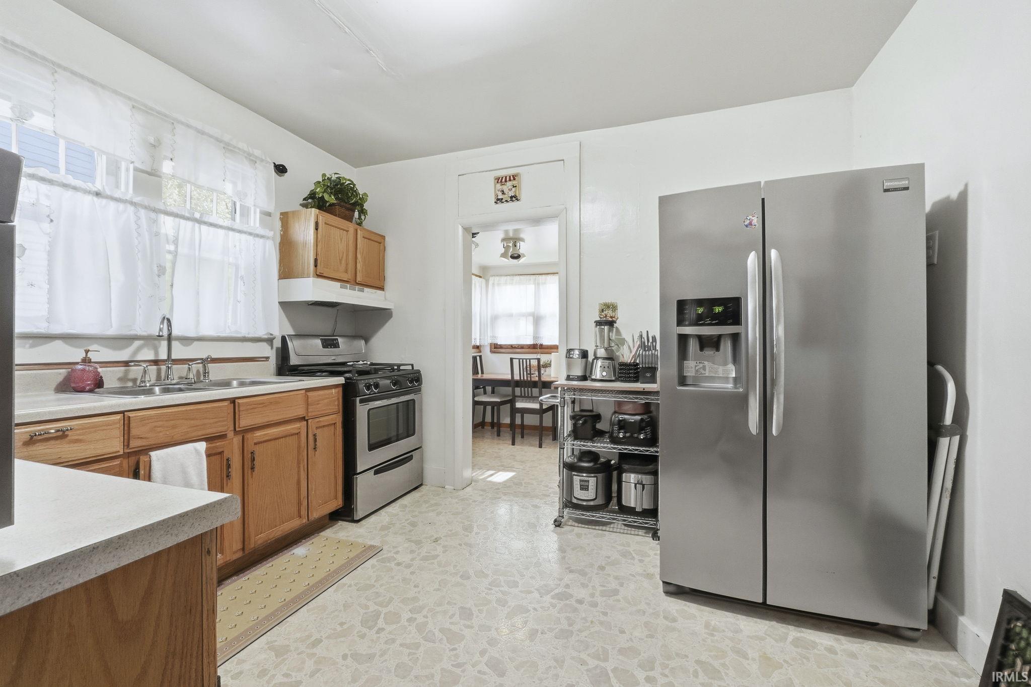 Photo 9 of 326 Lexington Court