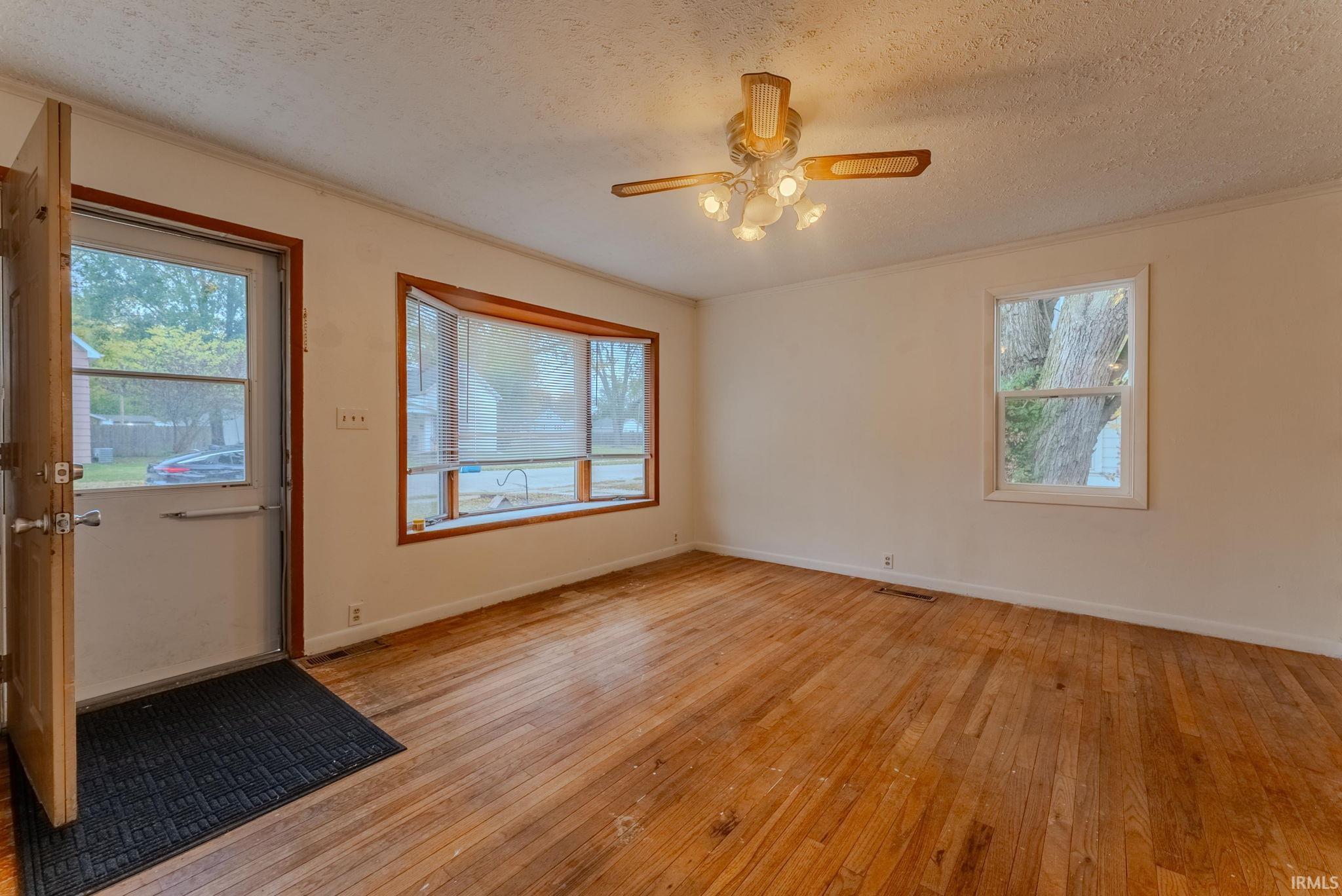 Photo 13 of 952 Columbus Street