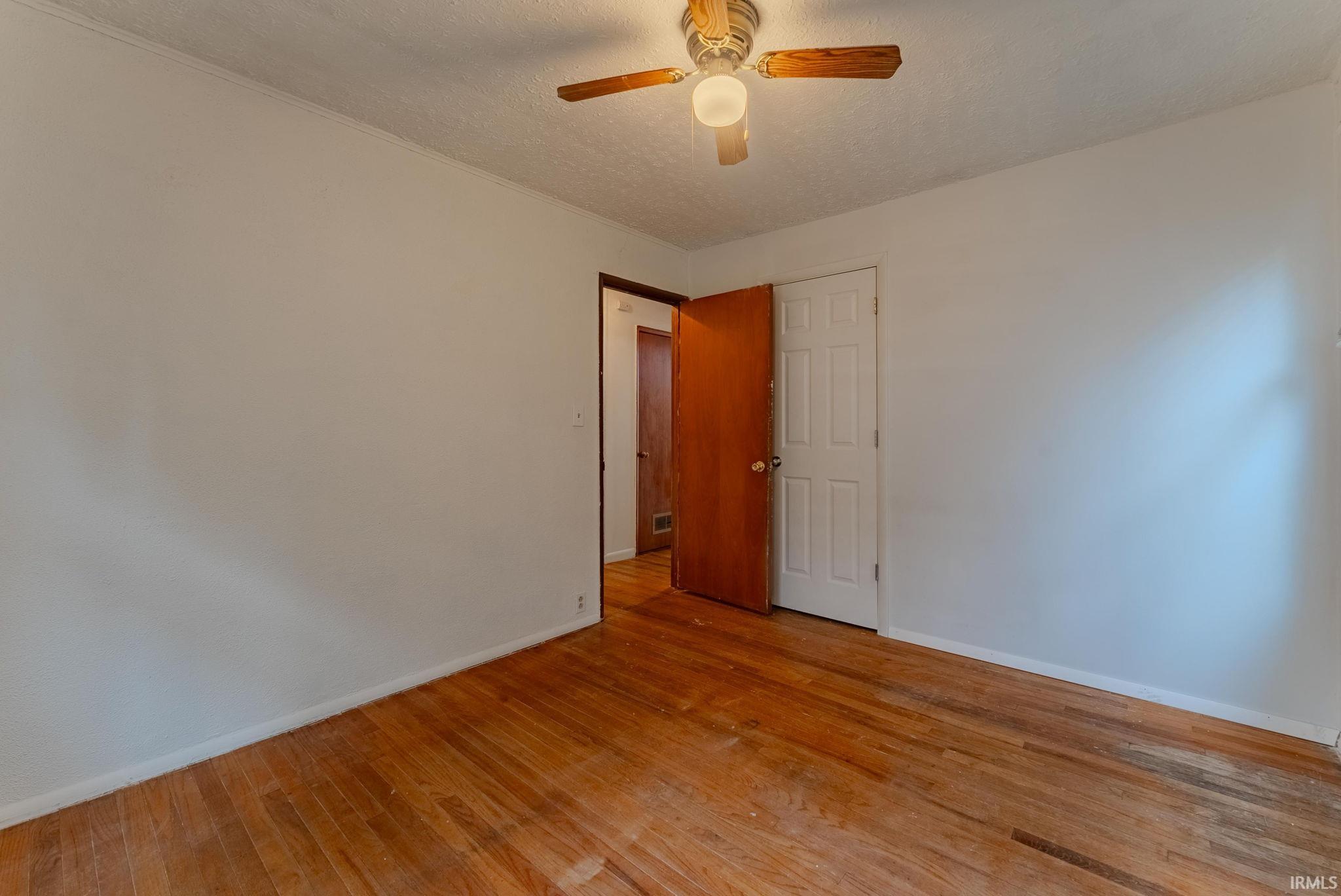 Photo 18 of 952 Columbus Street