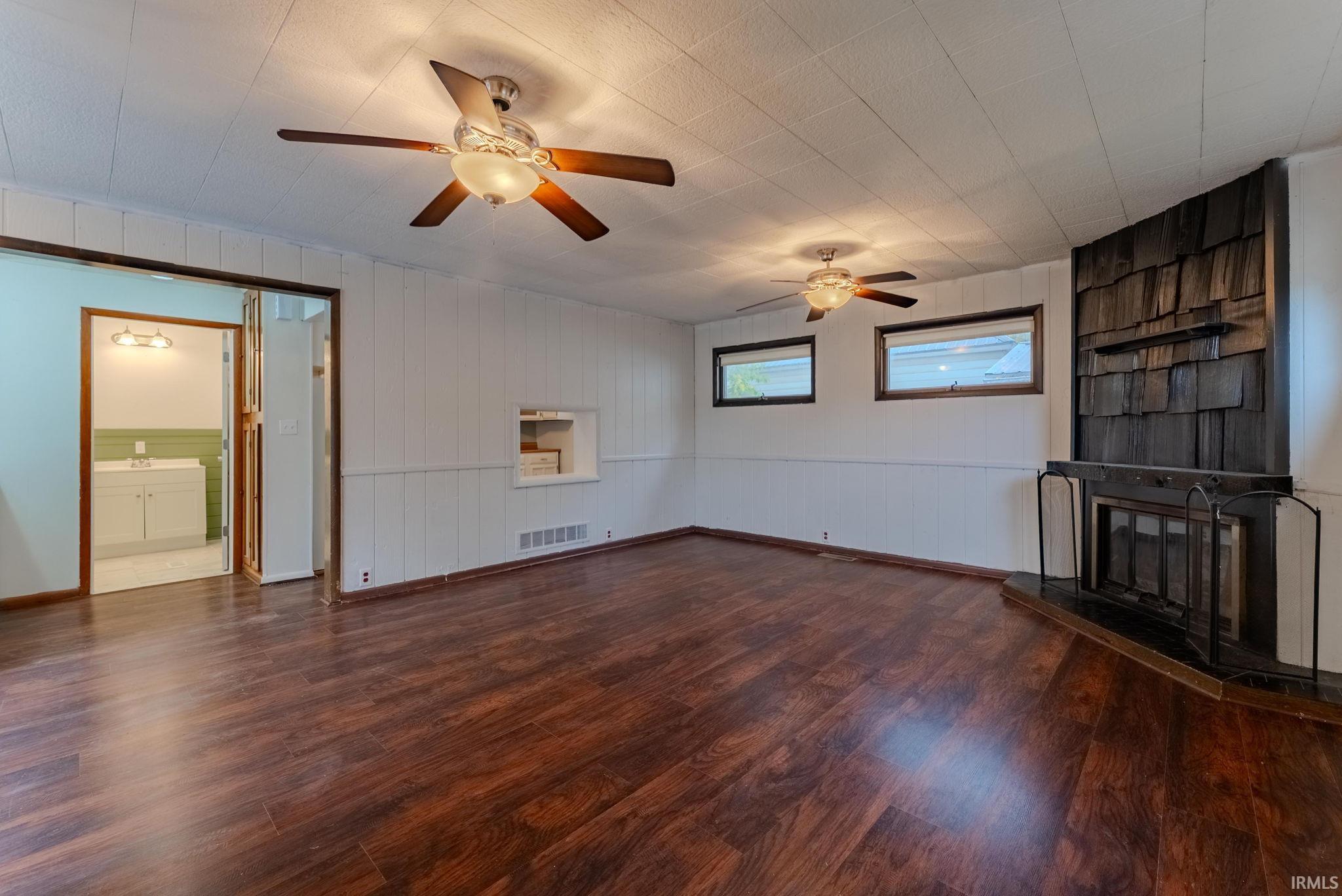 Photo 6 of 952 Columbus Street