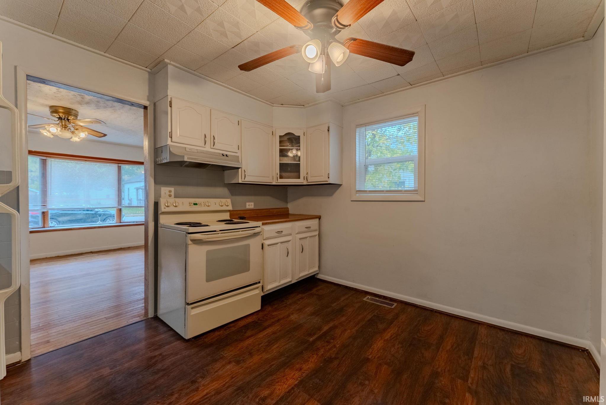 Photo 9 of 952 Columbus Street