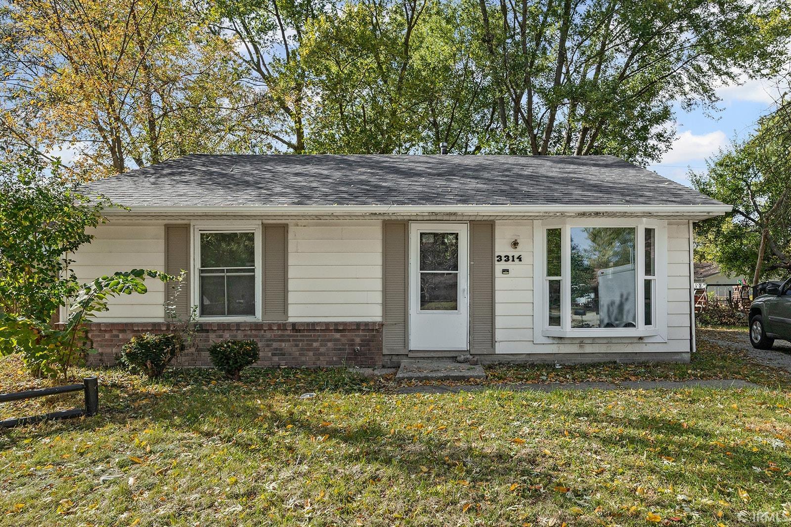 Homes for sale in Lafayette, IN | 3314 Pickwick Ct, Lafayette, IN 47909 | MLS# 202542986