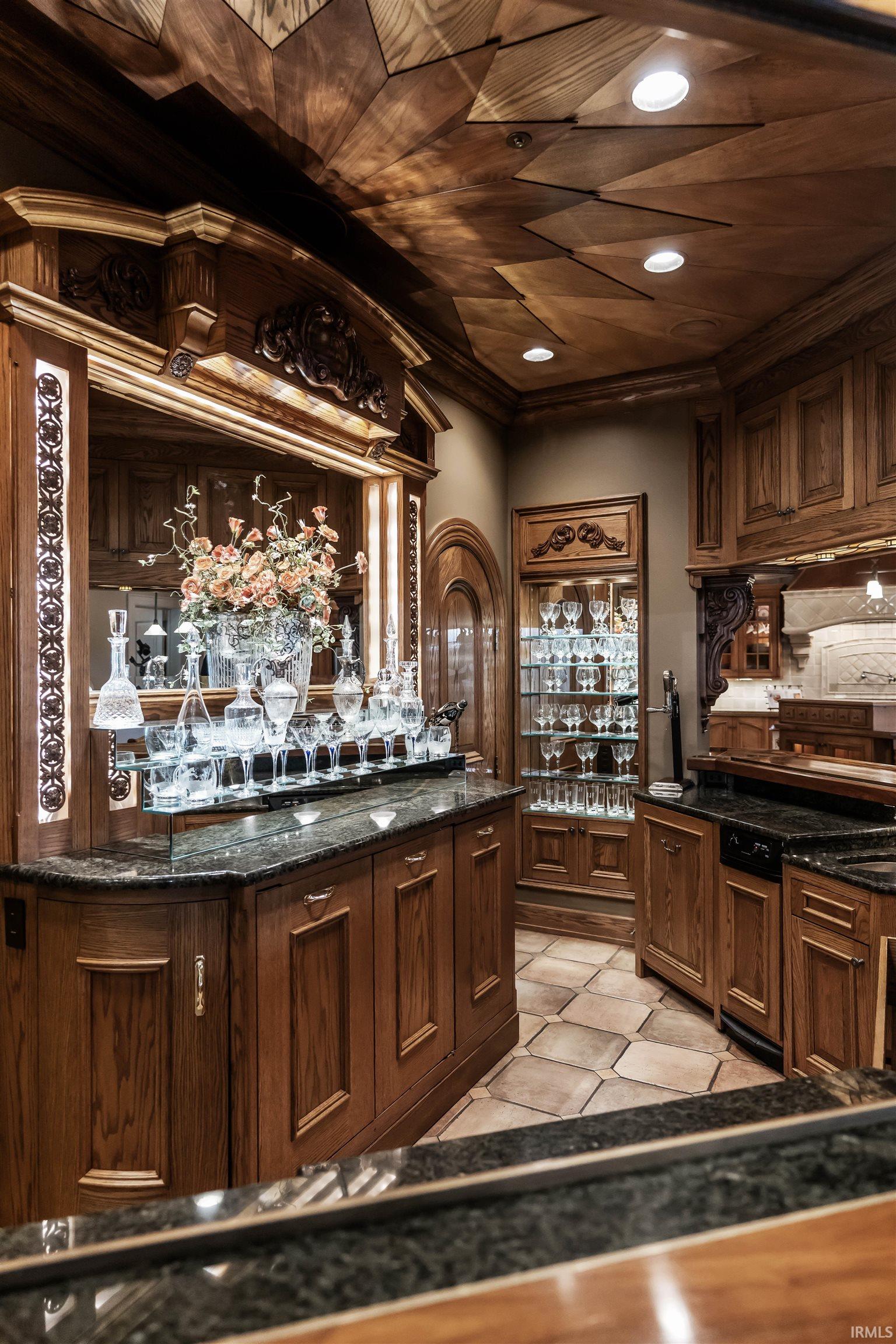 Photo 25 of 5501 W Hamilton Road S