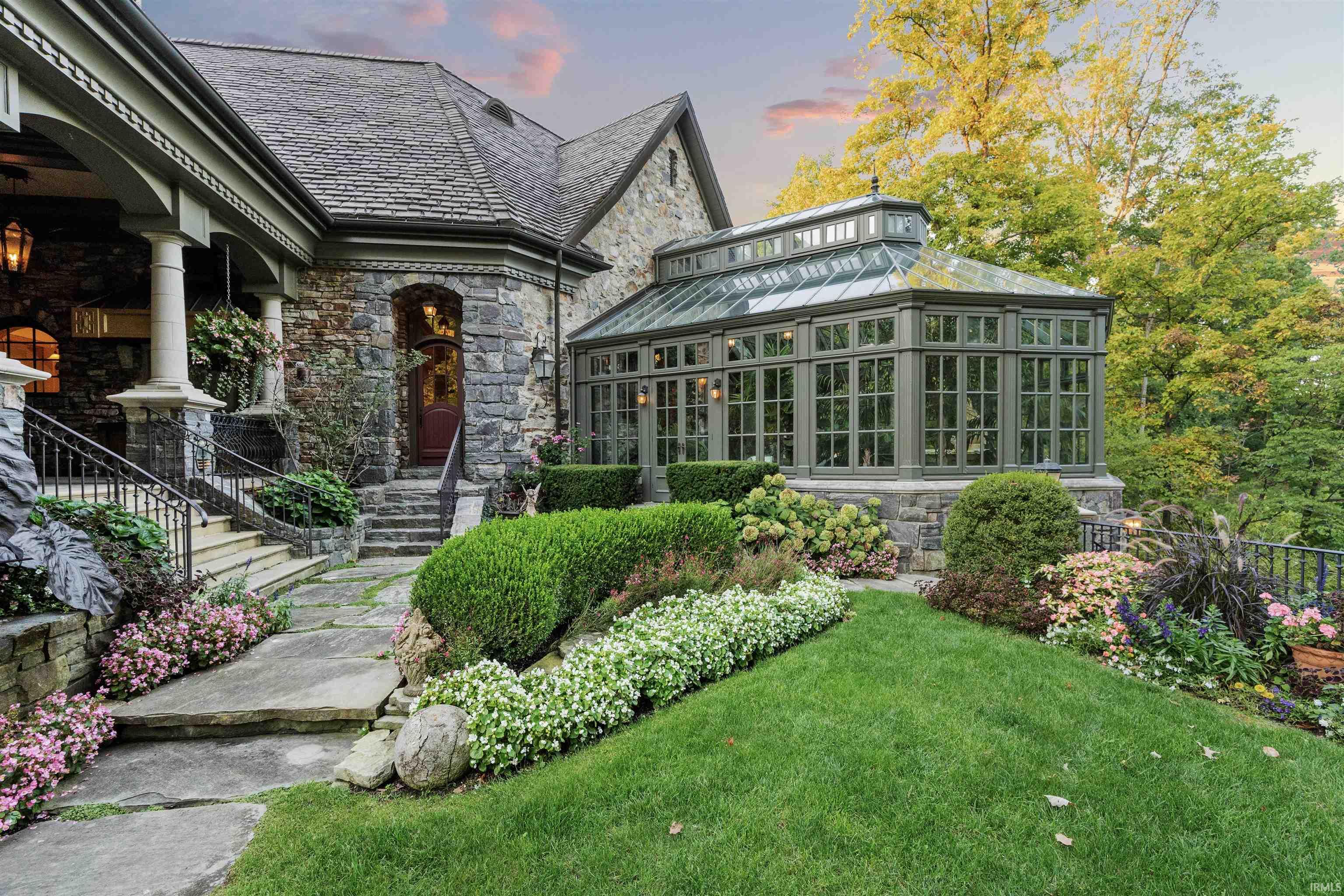 Photo 6 of 5501 W Hamilton Road S