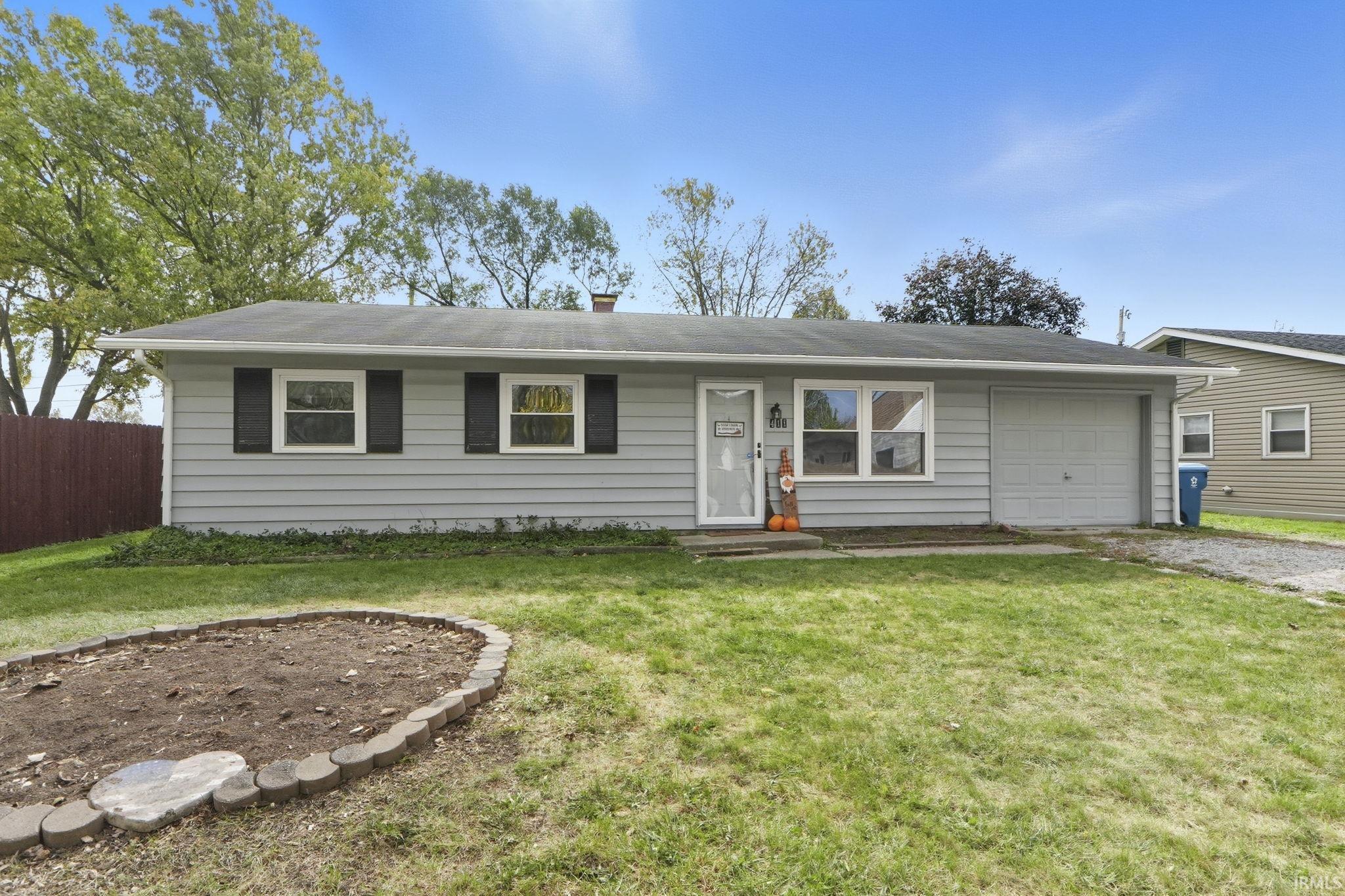 Homes for sale in New Haven, IN | 411 Sara Dr, New Haven, IN 46774 | MLS# 202542991