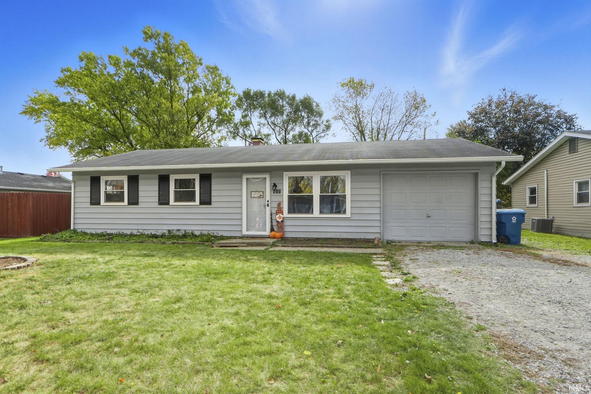 Homes for sale in New Haven, IN | 411 Sara Dr, New Haven, IN 46774 | MLS# 202542991