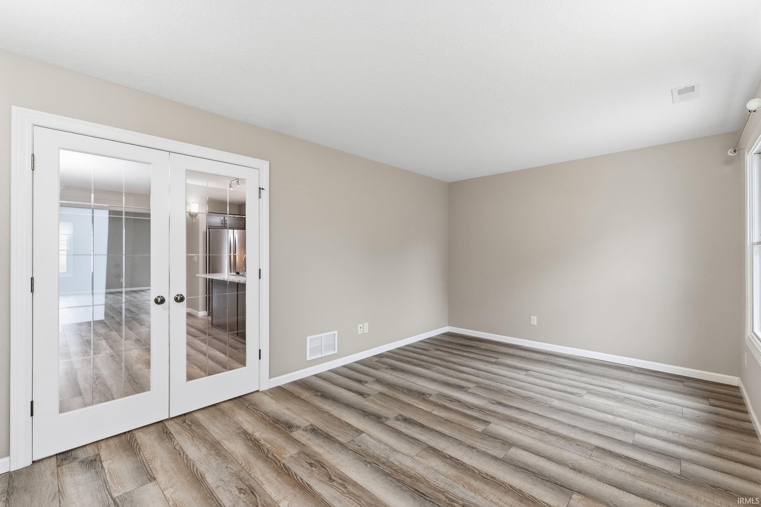 Photo 13 of 4802 Tyrone Road