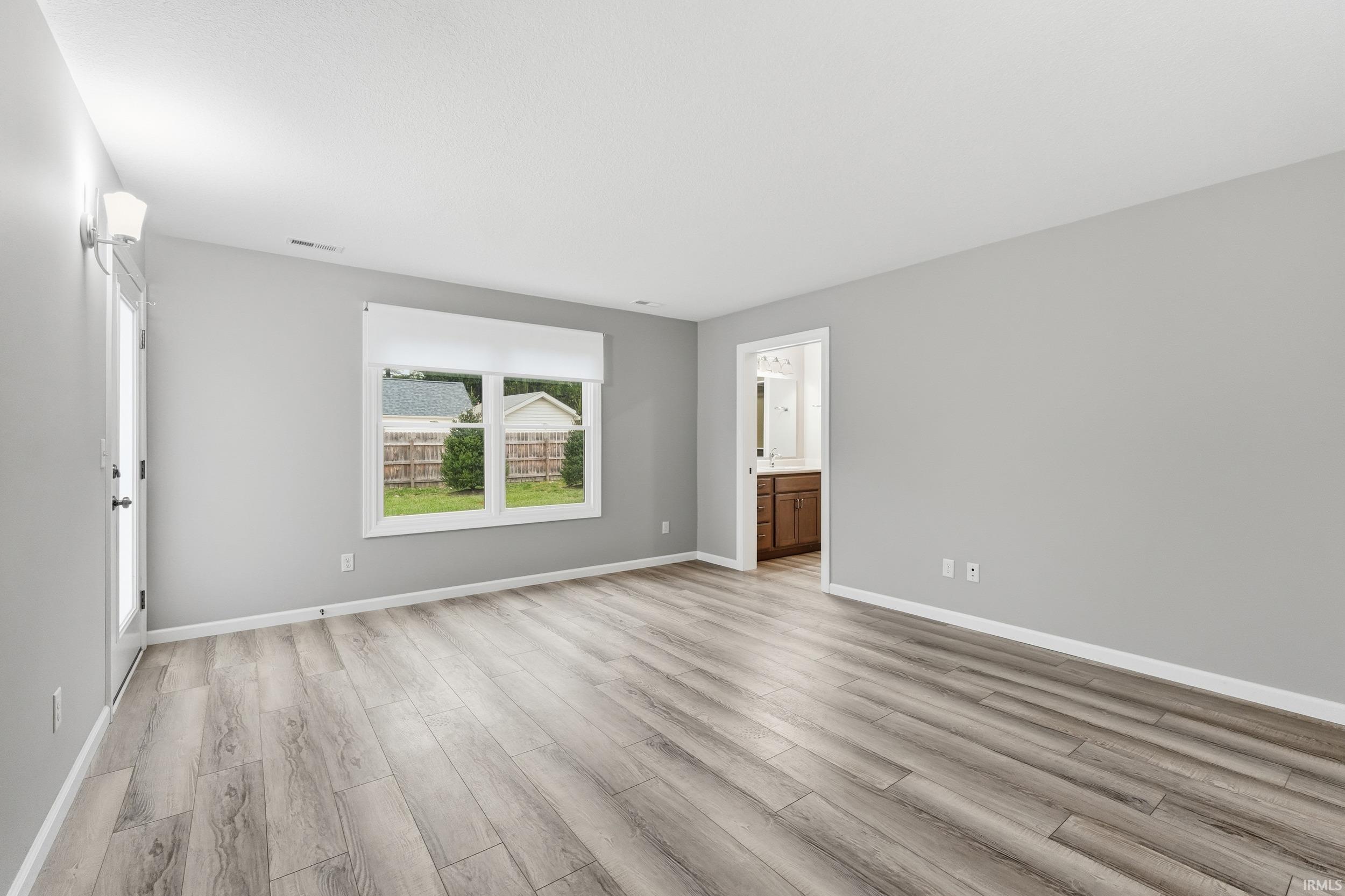 Photo 18 of 4802 Tyrone Road