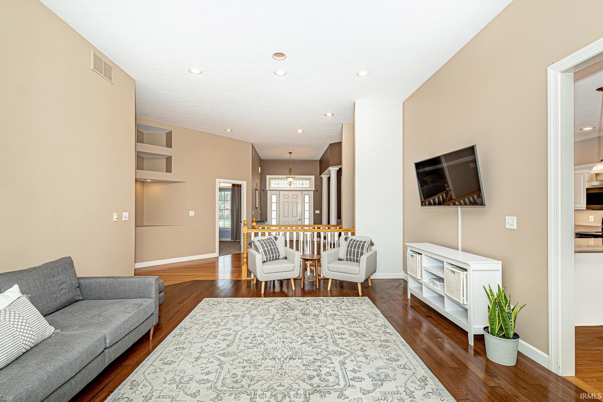 939 N Old Orchard Drive
