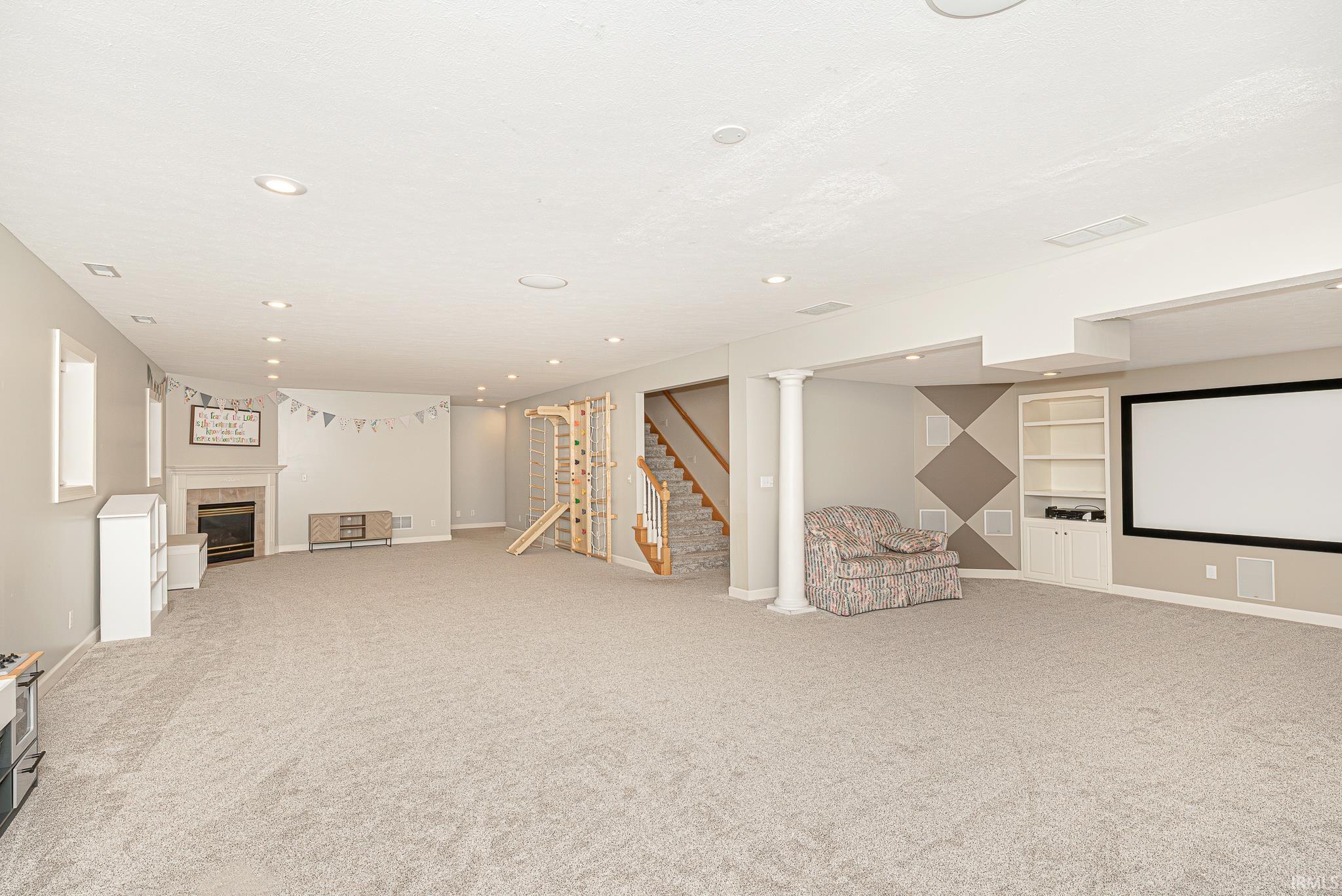 939 N Old Orchard Drive