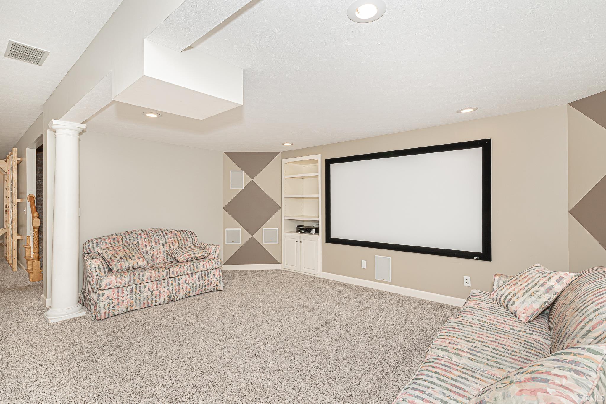 939 N Old Orchard Drive