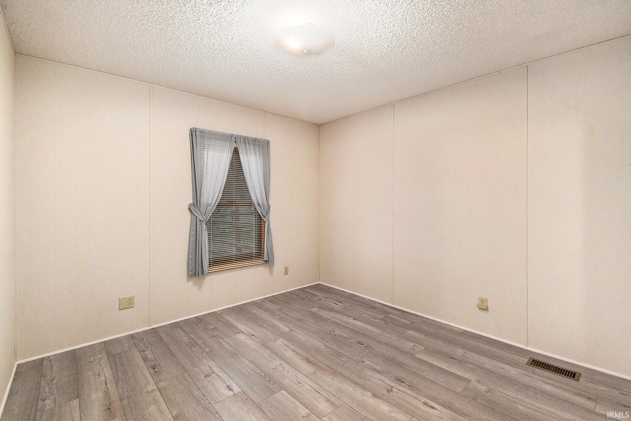 Photo 12 of 13426 N Hillside Drive