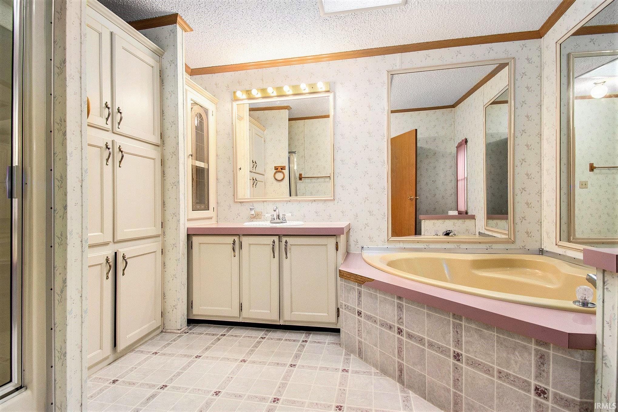 Photo 9 of 13426 N Hillside Drive