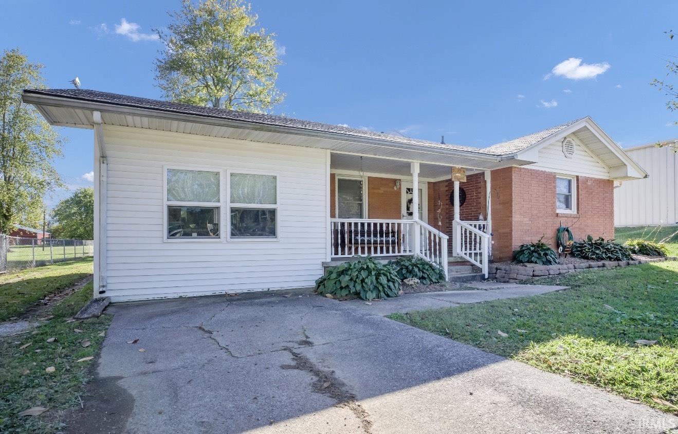 Homes for sale in Rockport, IN | 3133 W State Road 66, Rockport, IN 47635 | MLS# 202543018