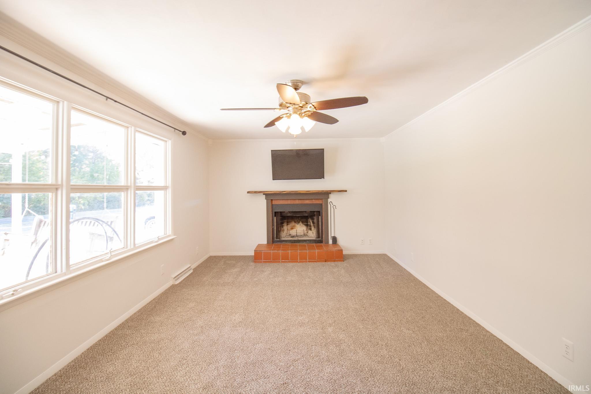 Homes for sale in Yorktown, IN | 12360 W Jackson St, Yorktown, IN 47396 | MLS# 202543037