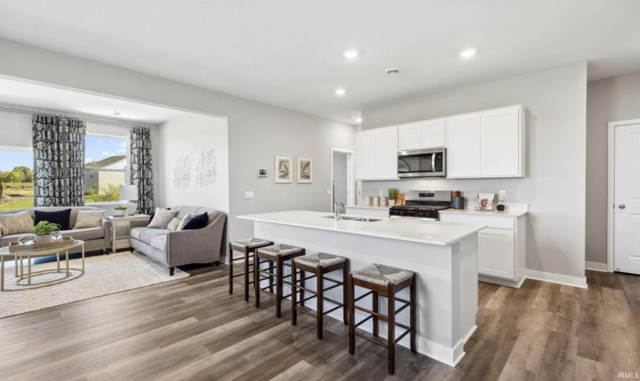 Homes for sale in Warsaw, IN | 1341 Greencastle Dr, Warsaw, IN 46582 | MLS# 202543105