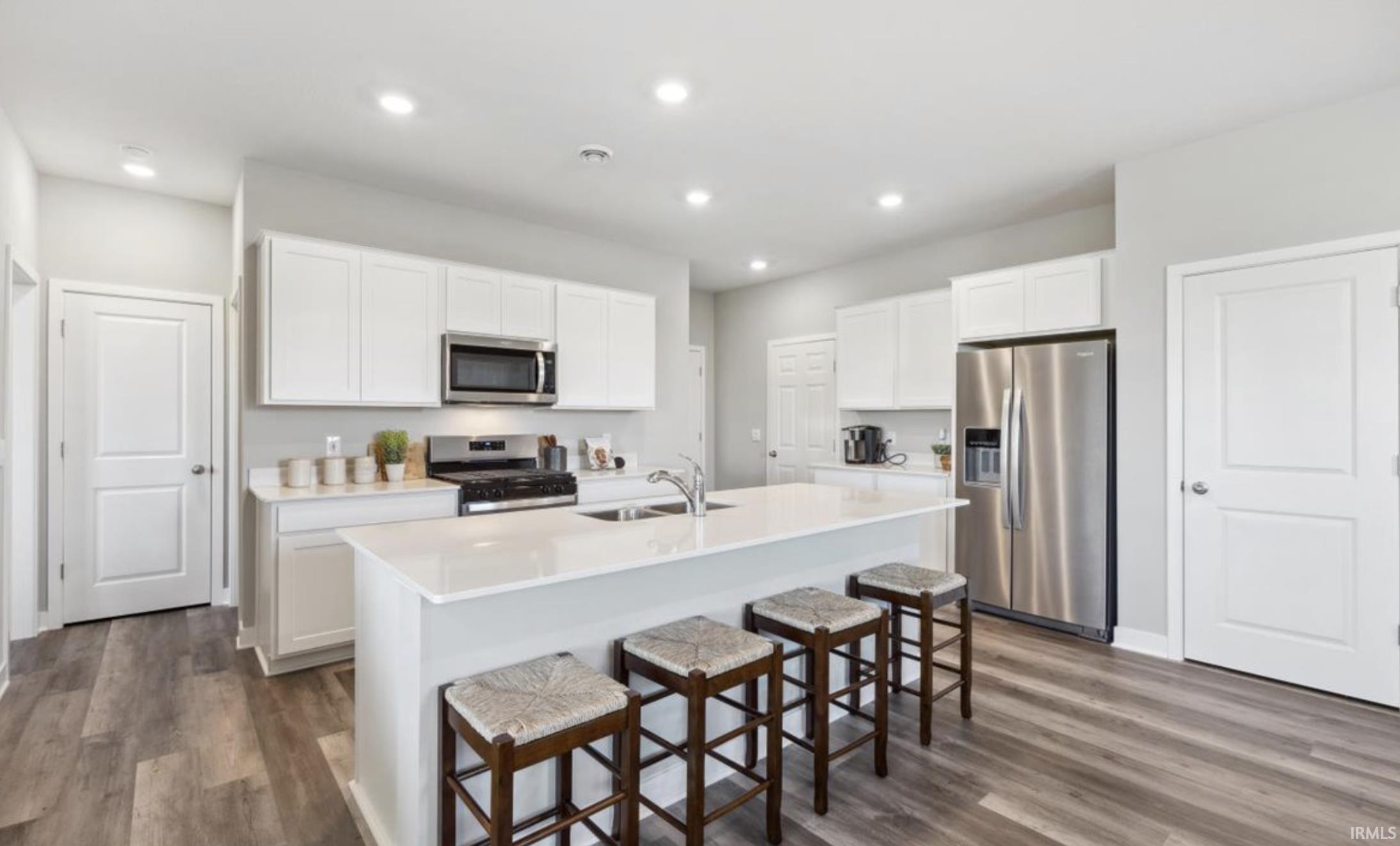 Homes for sale in Warsaw, IN | 1341 Greencastle Dr, Warsaw, IN 46582 | MLS# 202543105