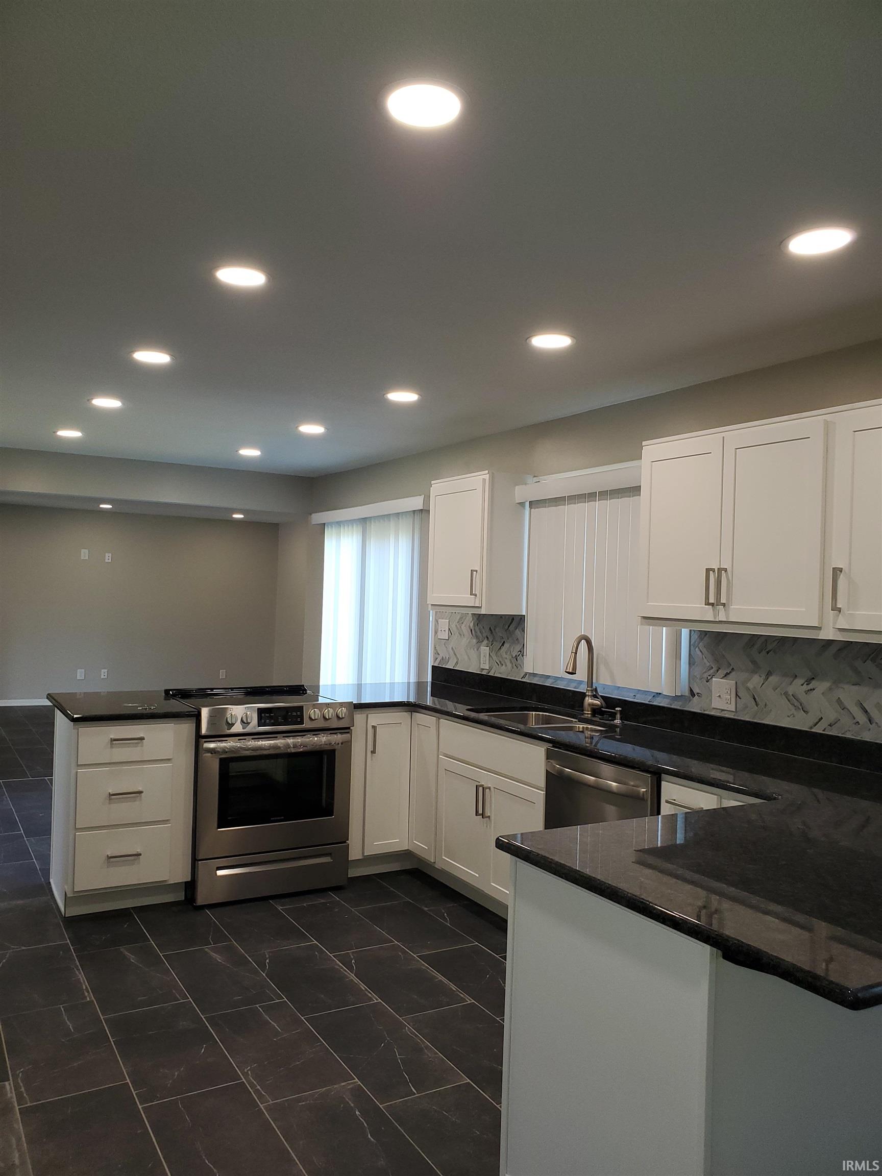 Photo 3 of 3728 N Washington Road