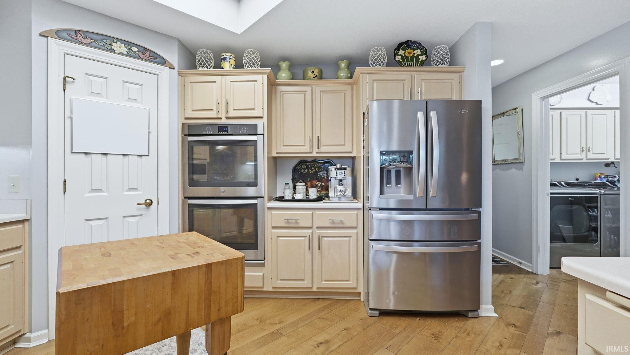 Photo 17 of 1412 Shingle Oak Point