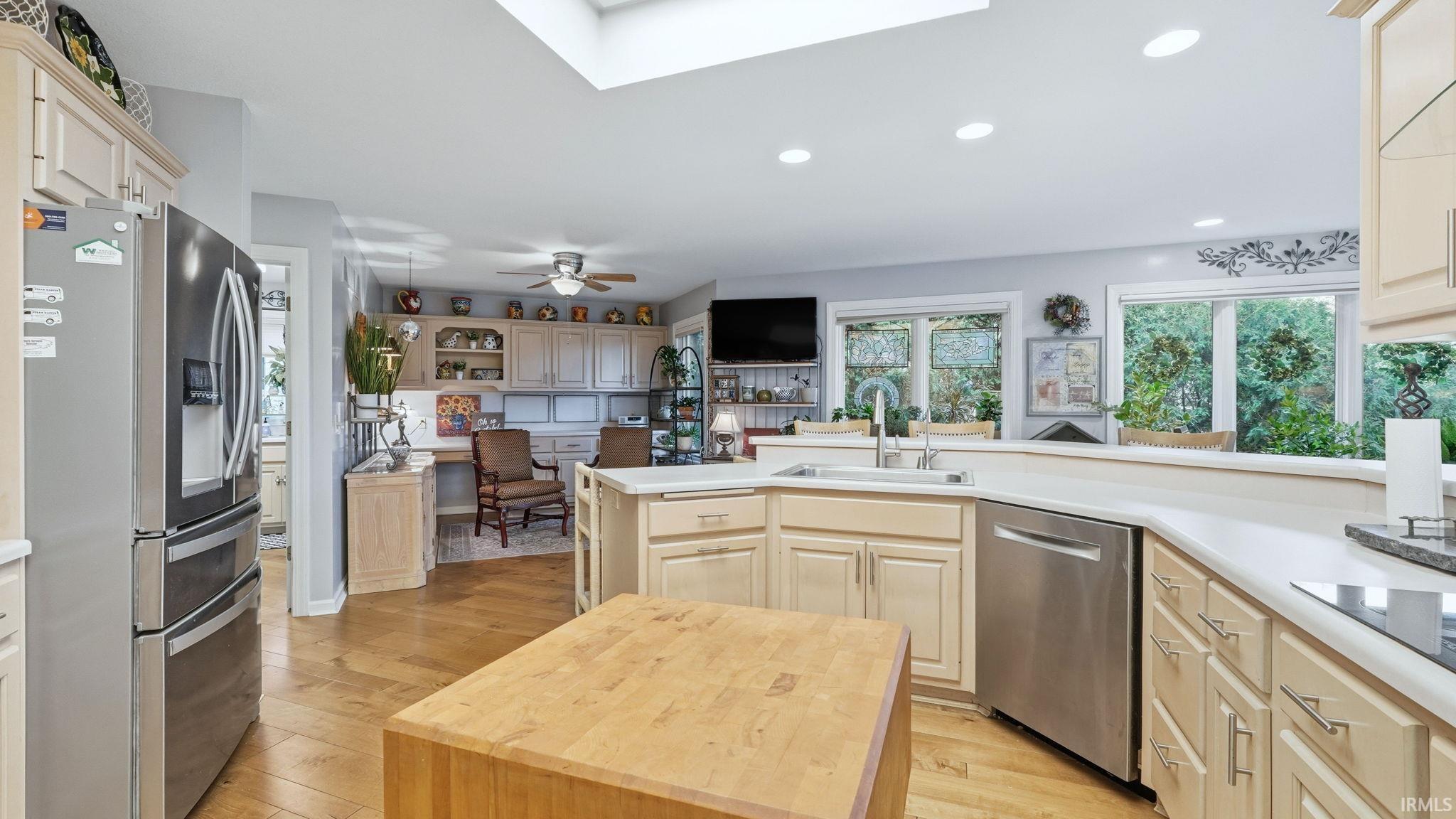 Photo 18 of 1412 Shingle Oak Point