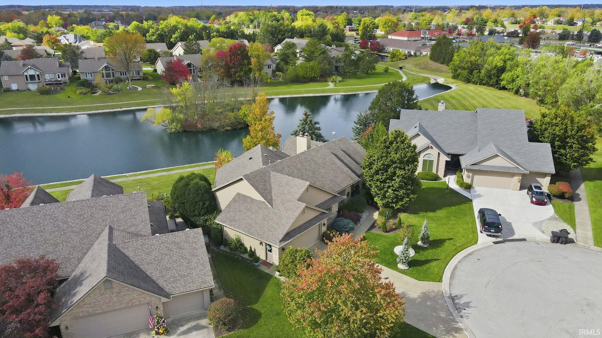 Photo 2 of 1412 Shingle Oak Point